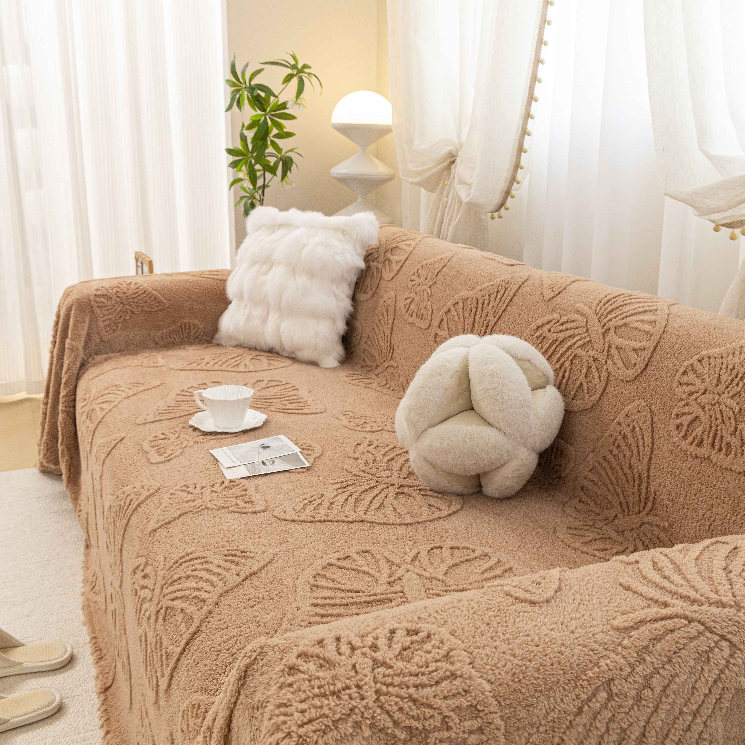 Luxury 3D Butterfly Jacquard Sofa Throw Blanket, Ultra-Soft Plush Fleece Couch Cover