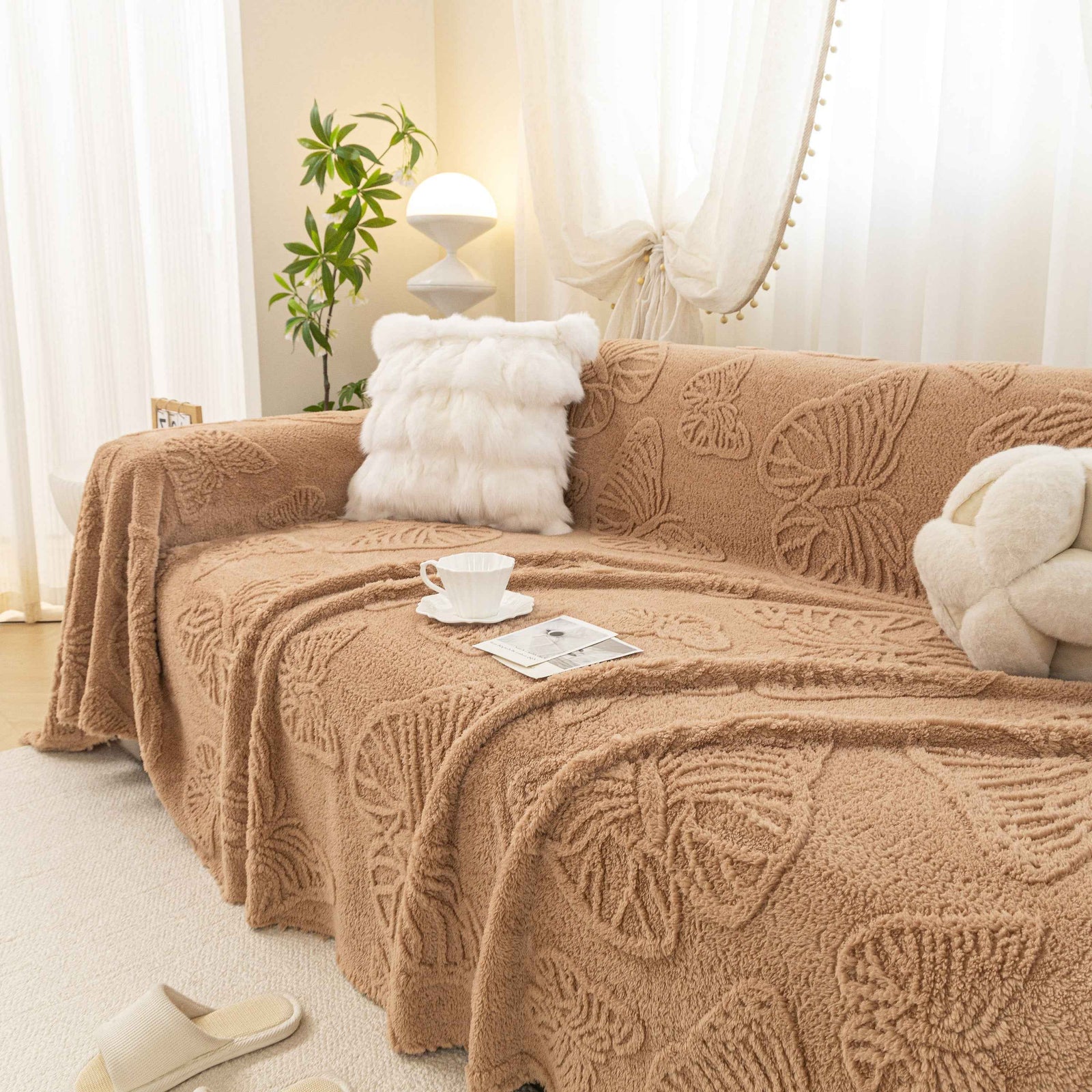 Luxury 3D Butterfly Jacquard Sofa Throw Blanket, Ultra-Soft Plush Fleece Couch Cover
