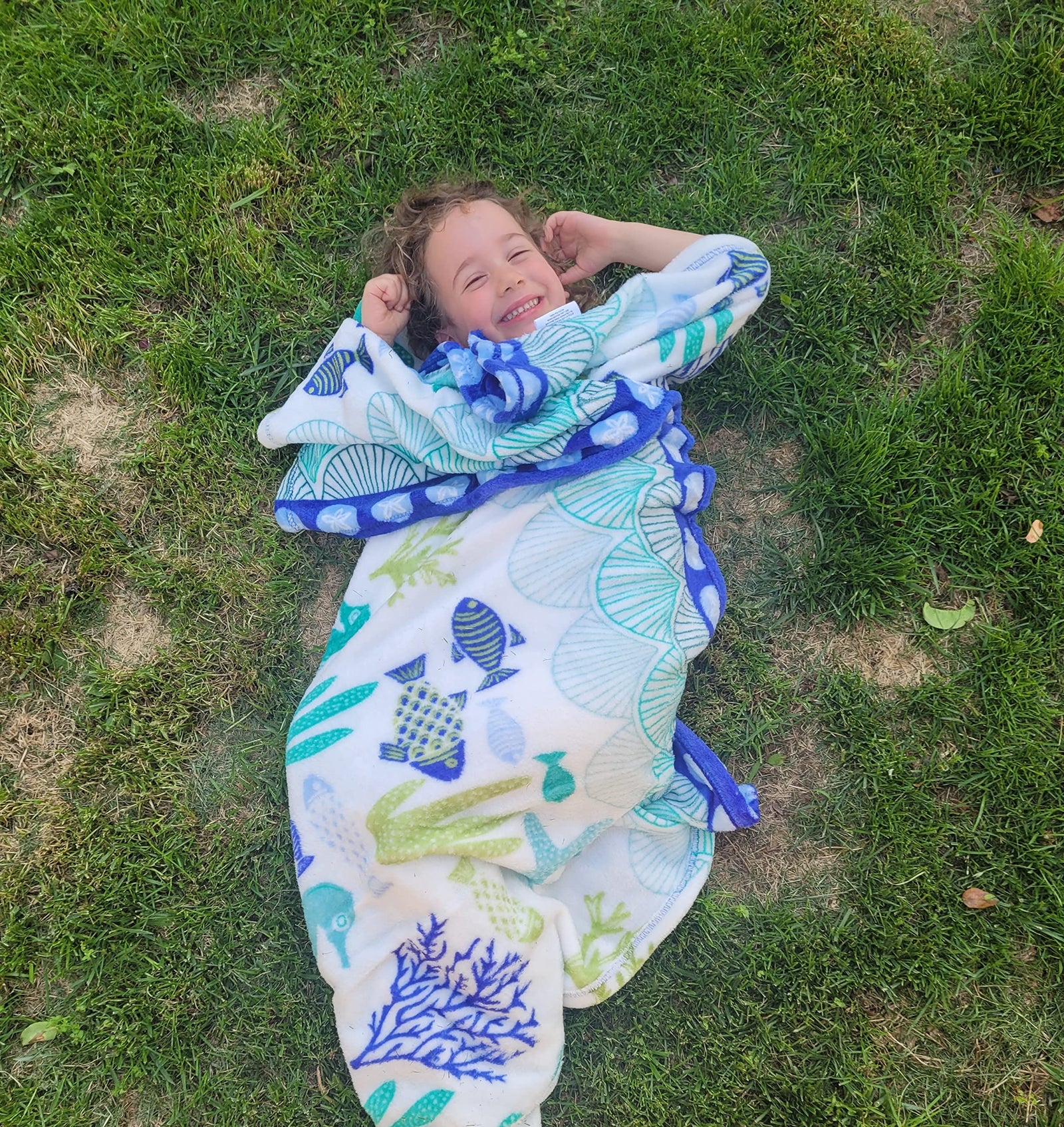 Decor & More Corales de Marina Blue Coral Seahorse Oceanic Microplush Throw Blanket Ocean Blanket for Boys and Girls and Kids of Any Age (50