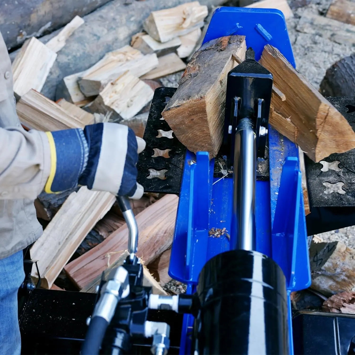 BILT HARD 30-Ton Full Beam Gas Log Splitter: 7.5hp 223cc OHV Engine, 22.6