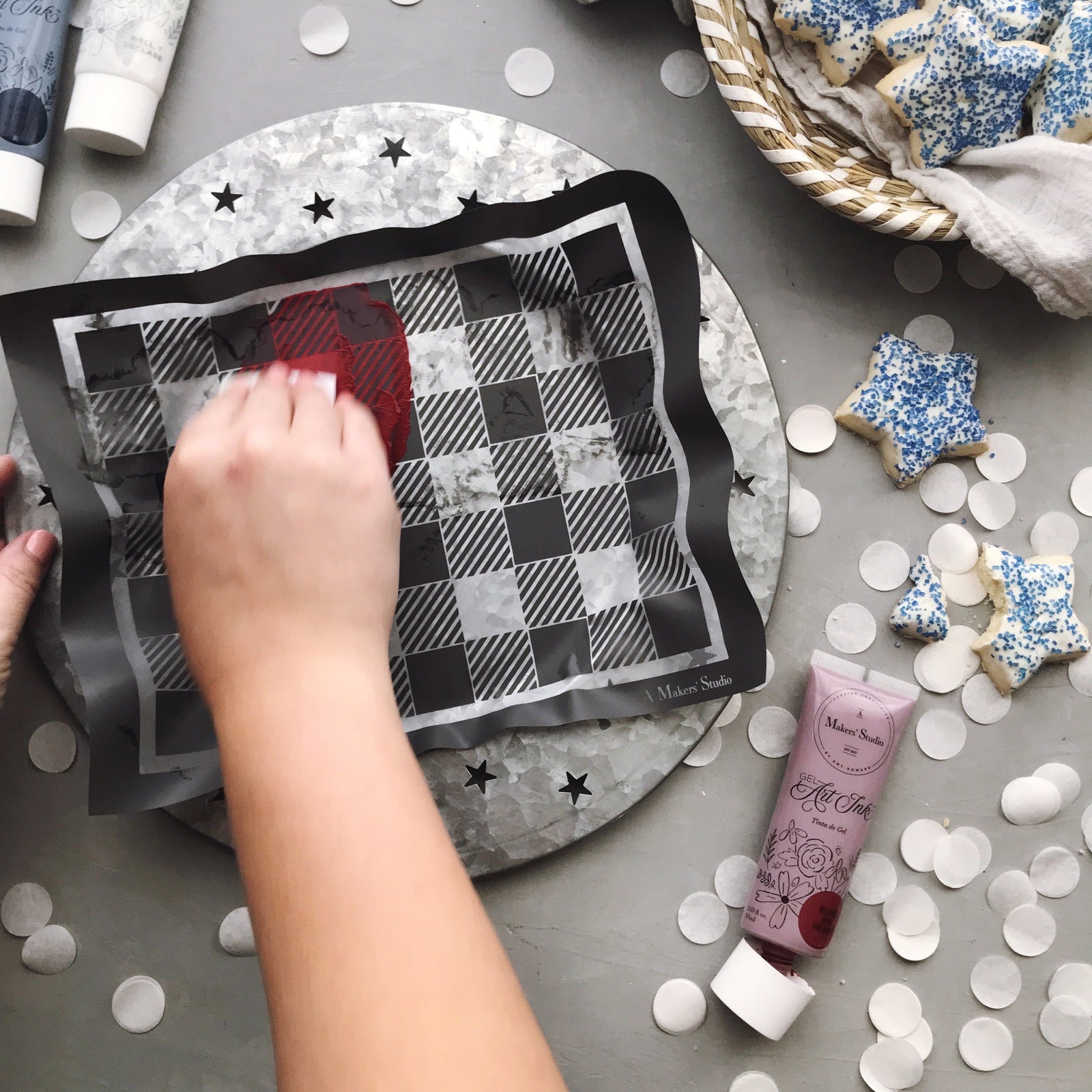 Buffalo Check - Mesh Stencil 8.5 x 11