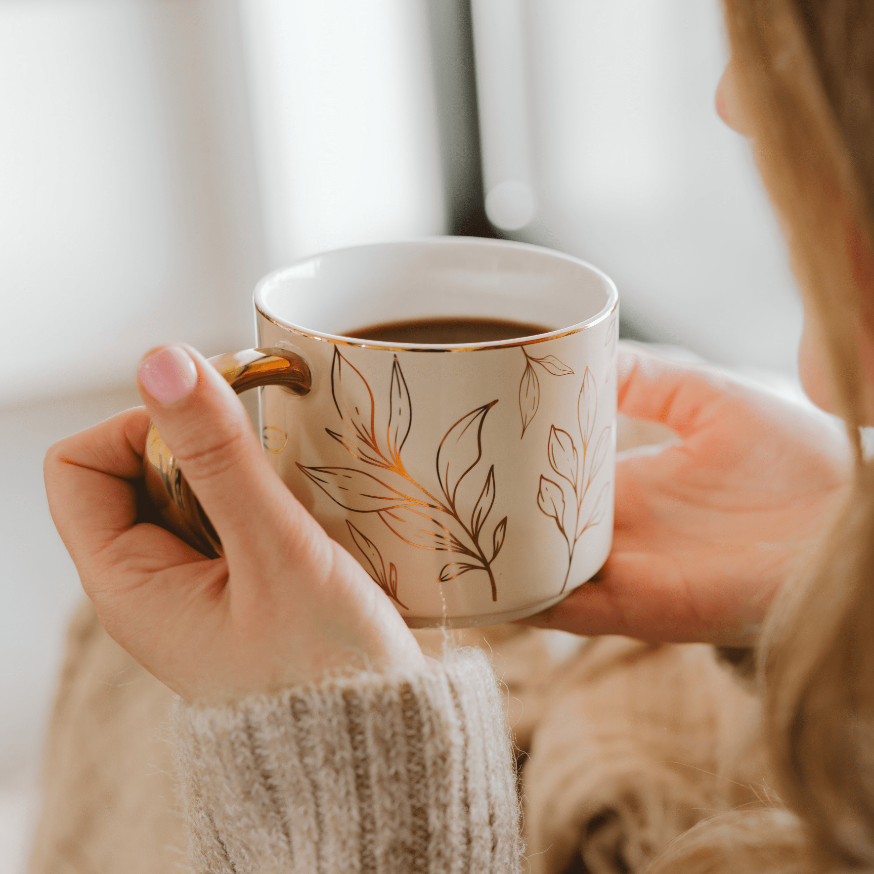 Gold Leaves 14oz. Gold Handle Coffee Mug