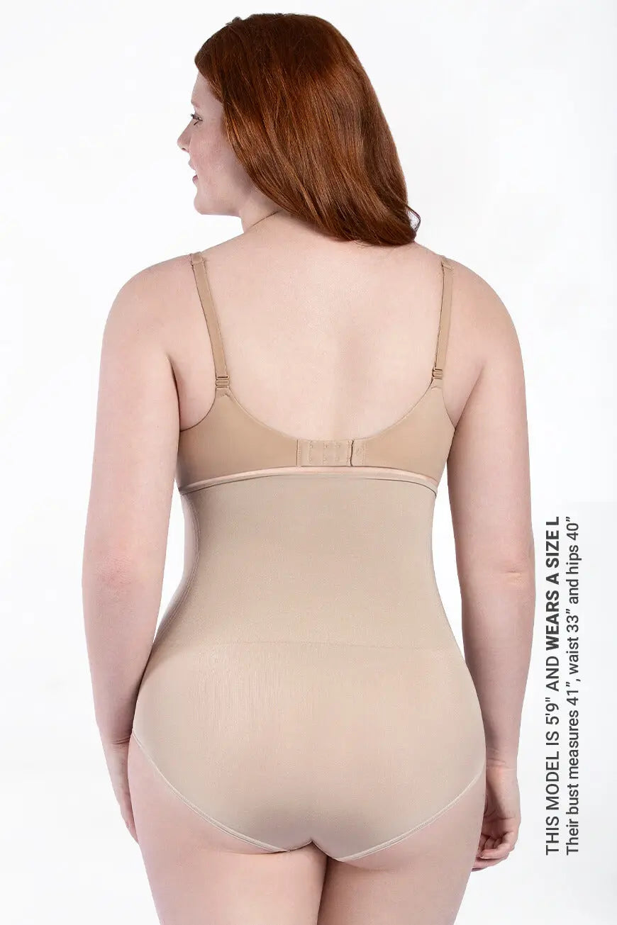 CURVEEZ Briefs Signature Control