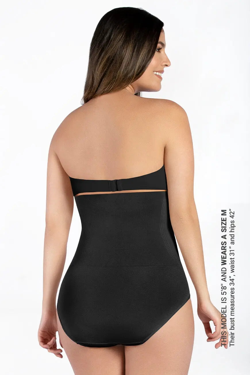 CURVEEZ Briefs Signature Control