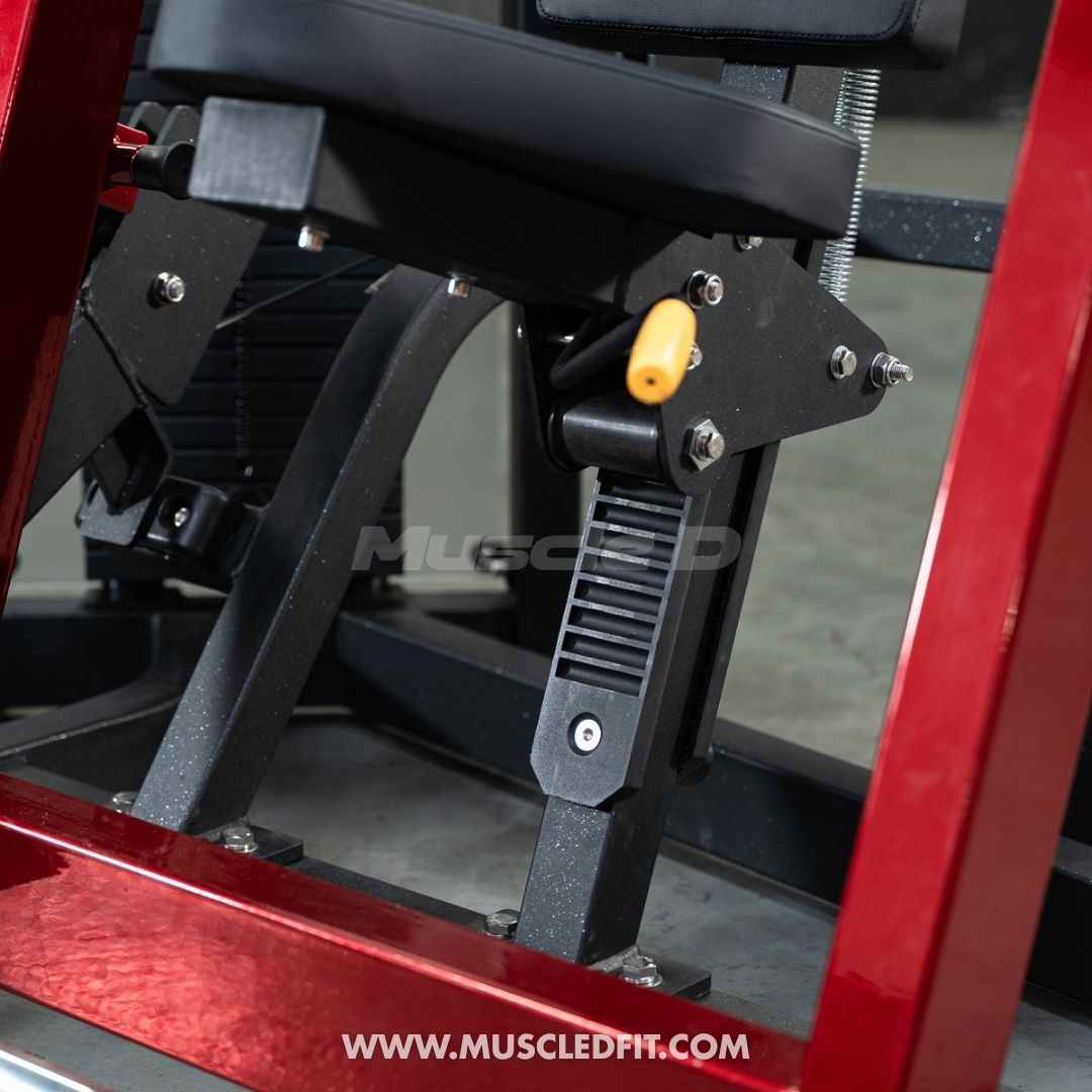 Classic V2 Selectorized Chest Press | Muscle D Fitness Commercial Machine