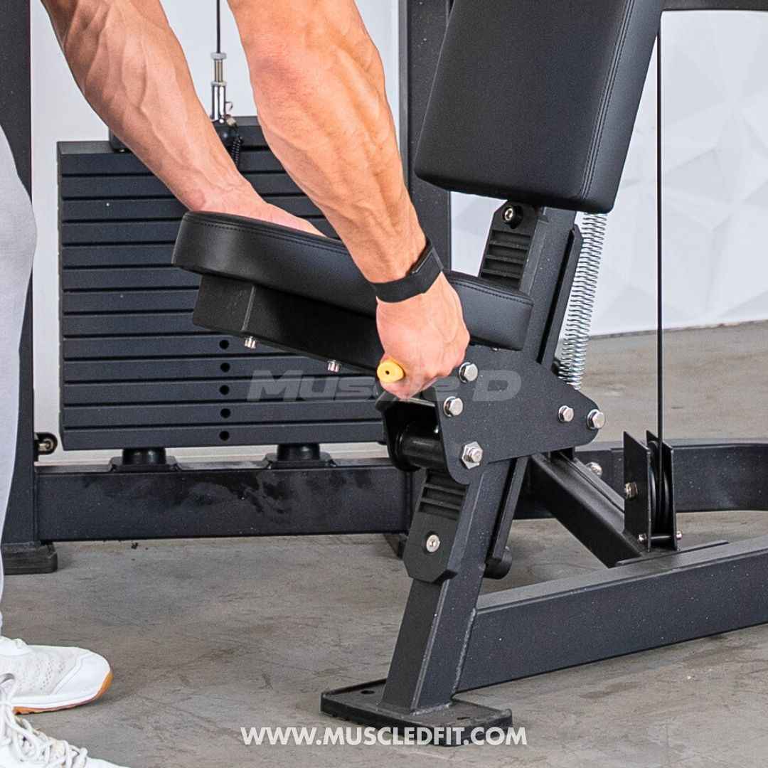 Classic V2 Selectorized Shoulder Press – Commercial Grade by Muscle D Fitness