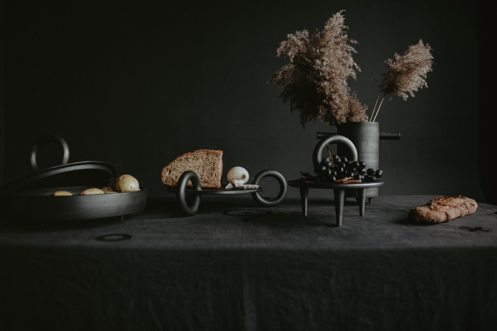 Small Serving Platter Guculia. Shadow