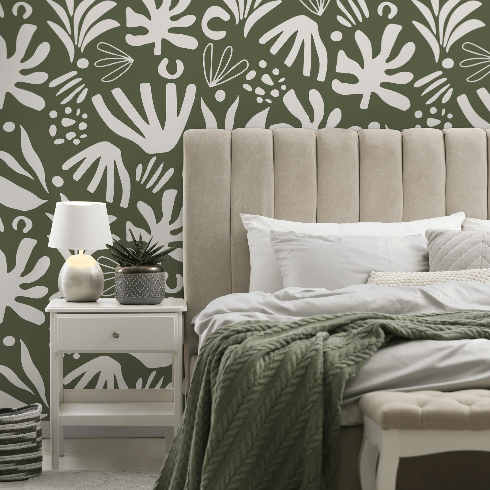 Abstract Wallpaper with Botanical Cutouts in Green and White - D680
