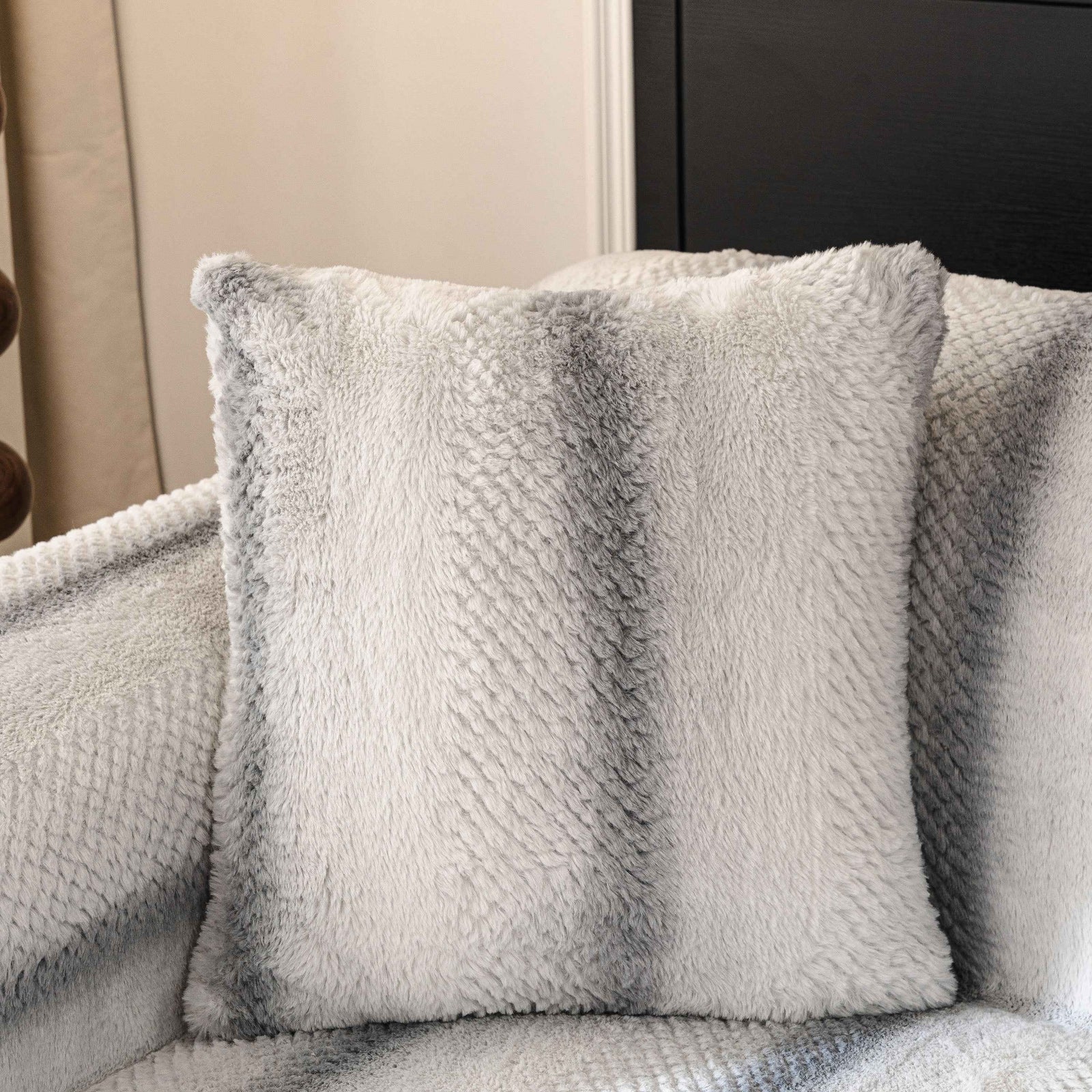 Faux Fur Sofa Cover Washable Furniture Protector for Sectional Warm & Fuzzy Slipcover
