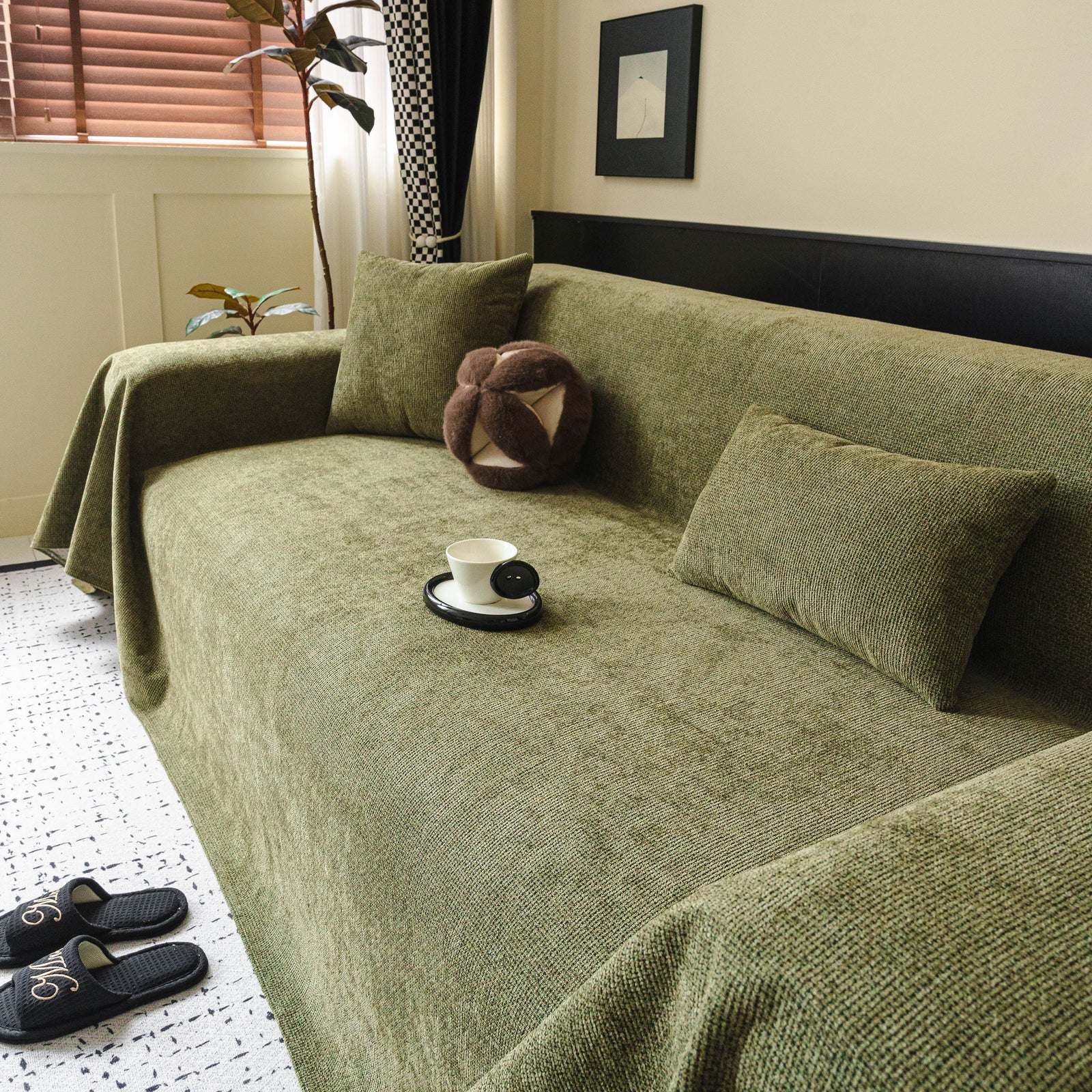 Waterproof Couch Throw Cover for Dogs, Non Slip Slipcover for Leather Fabric Sofa