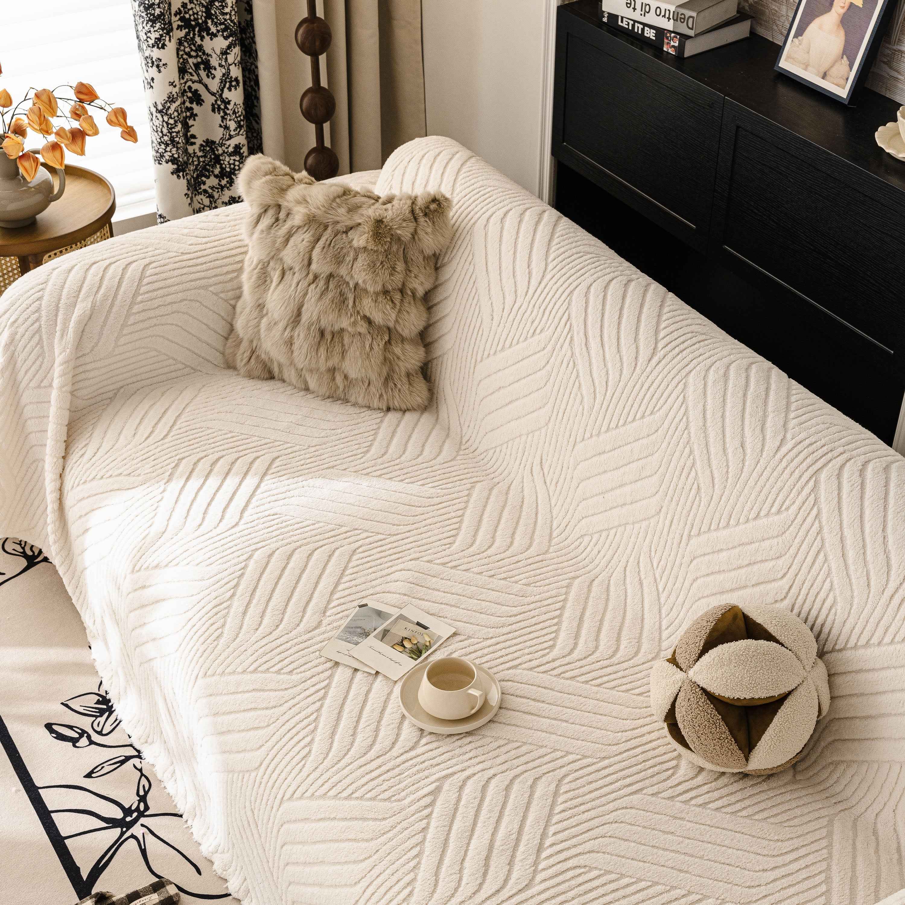 Plush Fleece Washable Sofa Throw Blanket, Soft & Cozy Furniture Protector for Couch