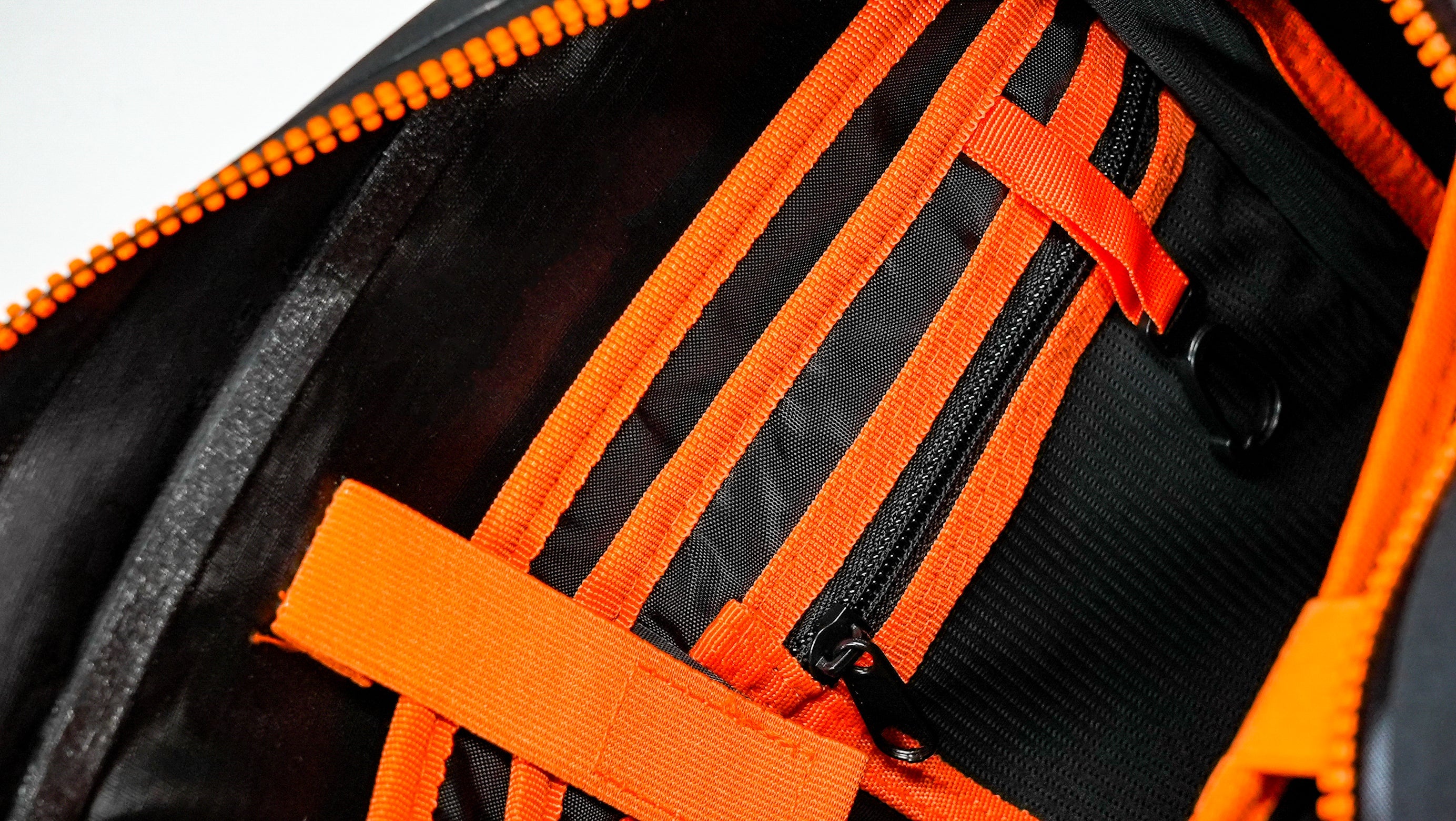 ugo® MESSENGER - Electronics Case