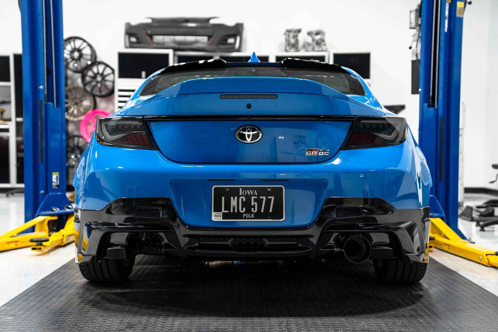 OLM TR Style Rear Bumper Lip (Unpainted) - 2022+ GR86 / BRZ