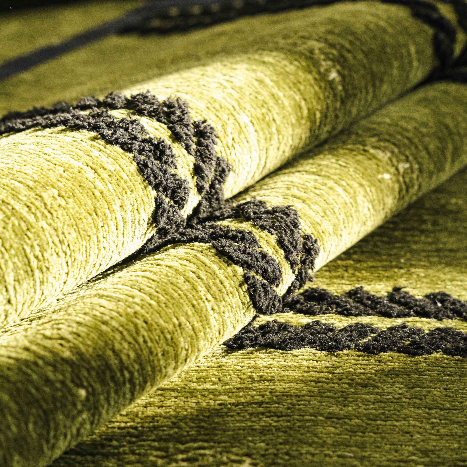 Non-Slip Sofa Cover with Thick Chenille Texture Woven Stripe Couch Protector Throw