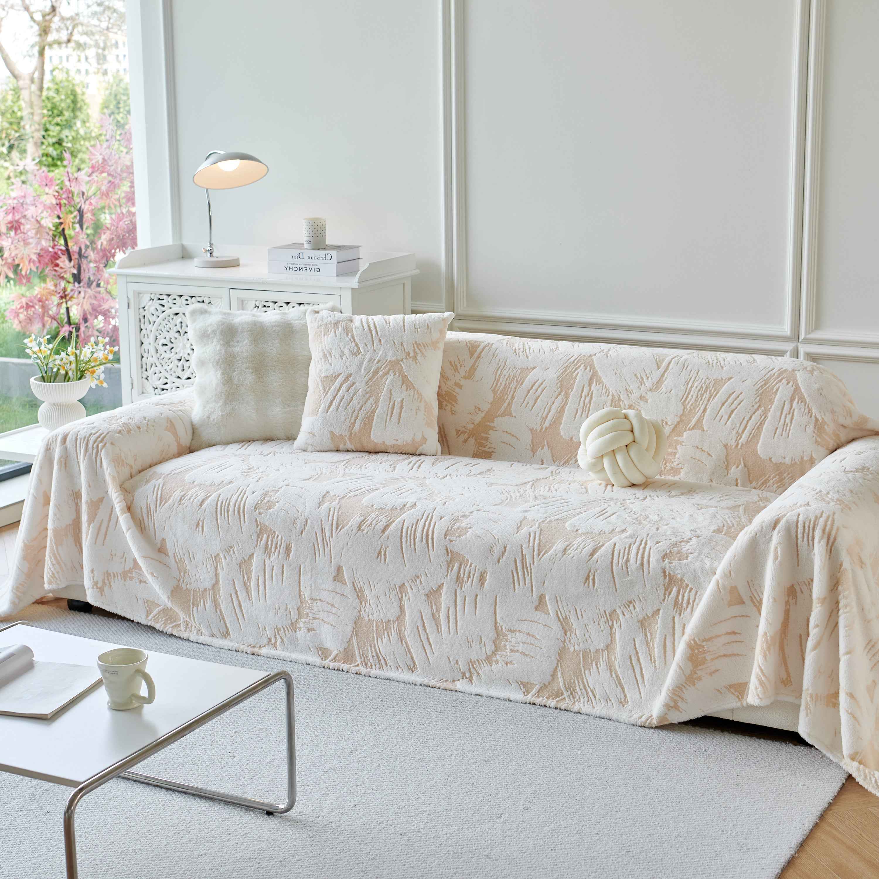 Plush Faux Fur Warm Sofa Cover with Waves Jacquard Textured Throw Blankets for Couch