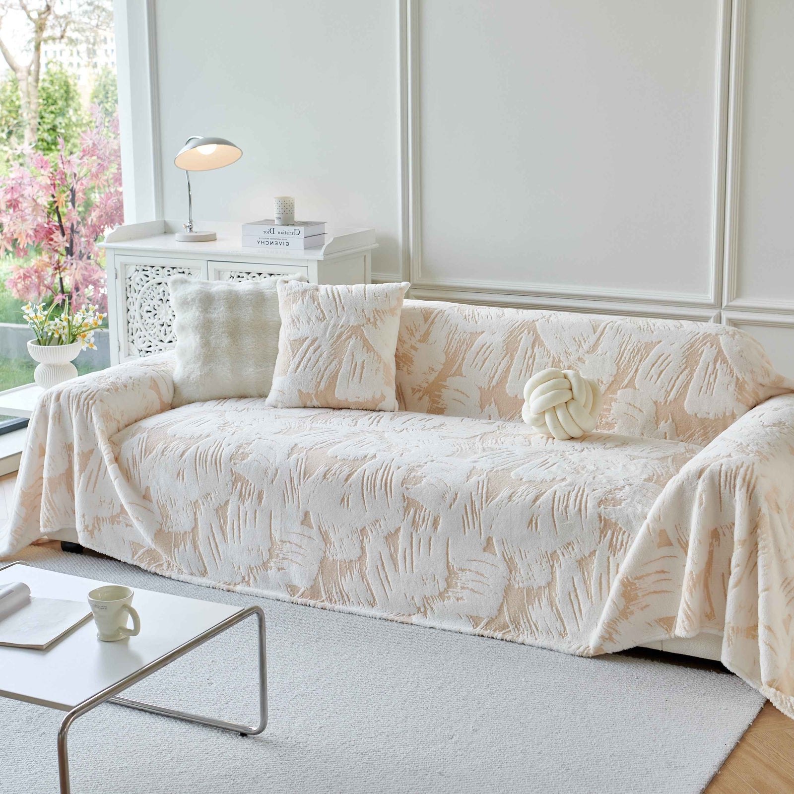 Plush Faux Fur Warm Sofa Cover with Waves Jacquard Textured Throw Blankets for Couch