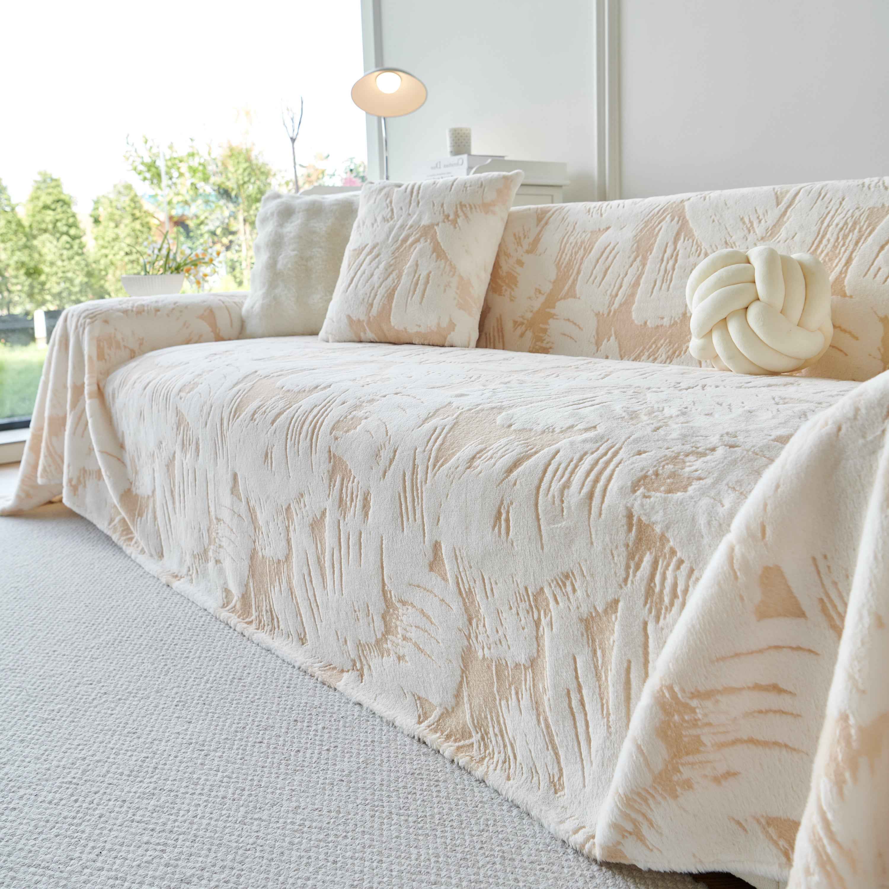 Plush Faux Fur Warm Sofa Cover with Waves Jacquard Textured Throw Blankets for Couch