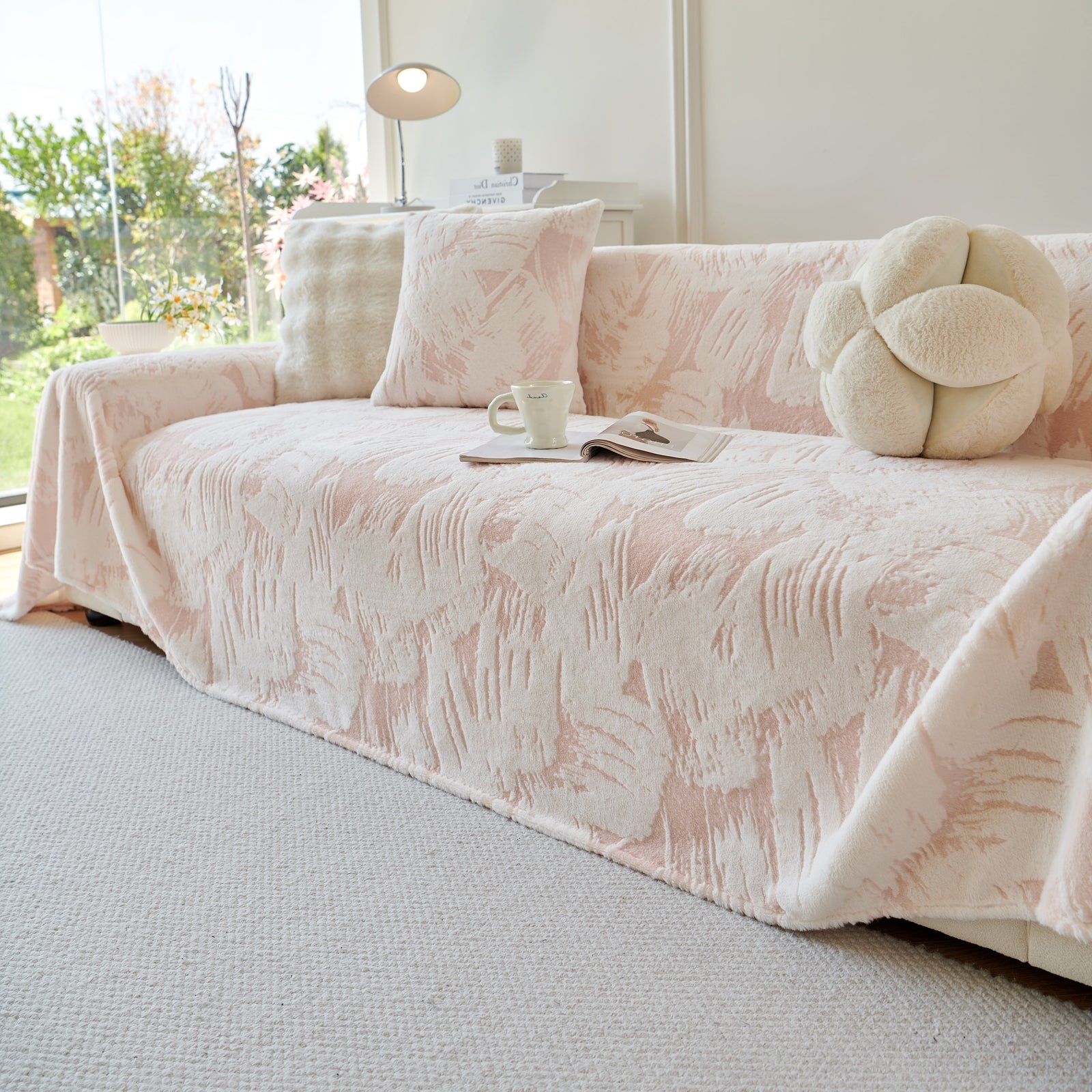 Plush Faux Fur Warm Sofa Cover with Waves Jacquard Textured Throw Blankets for Couch
