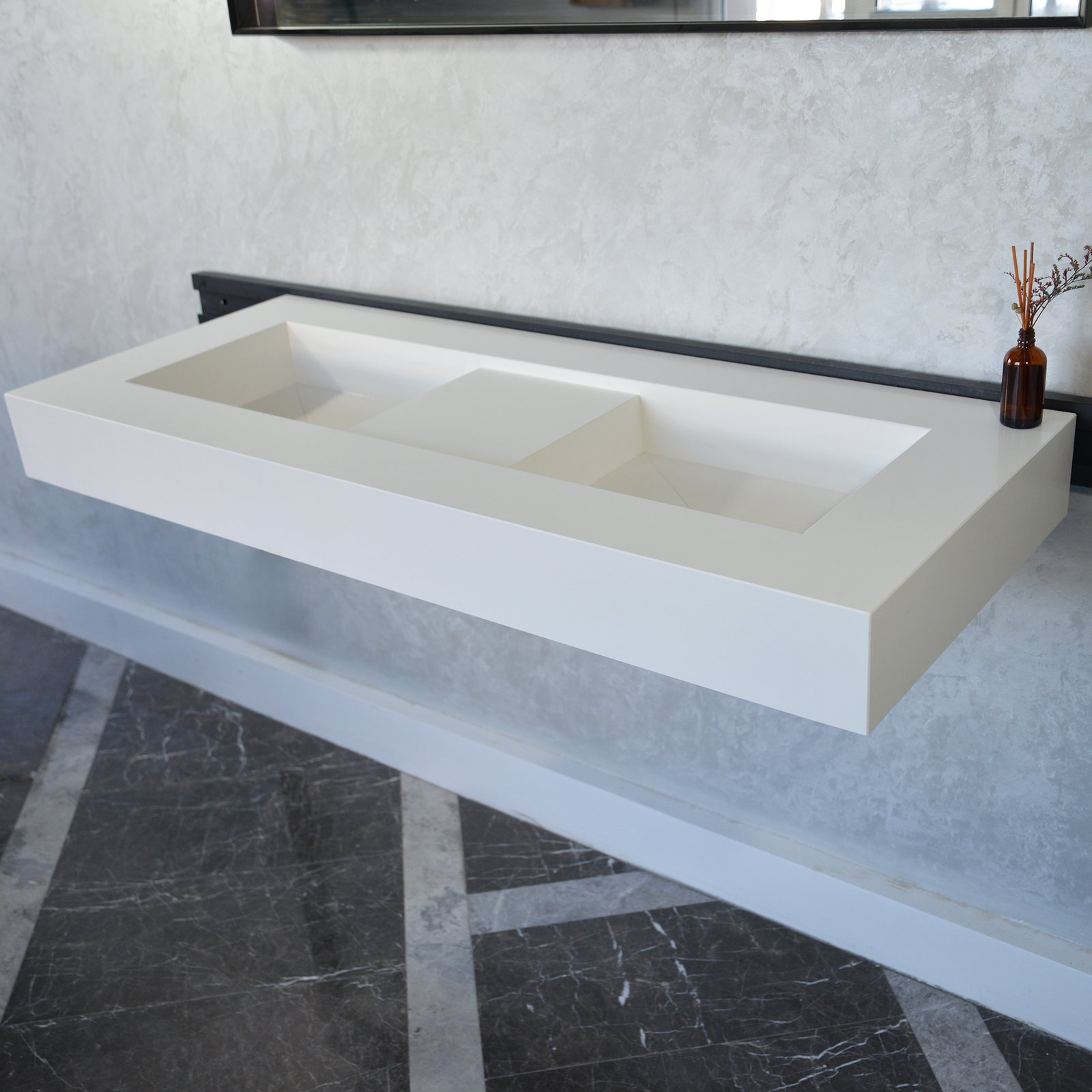 Handcrafted Custom White Quartz Double Sink (Qu-081)