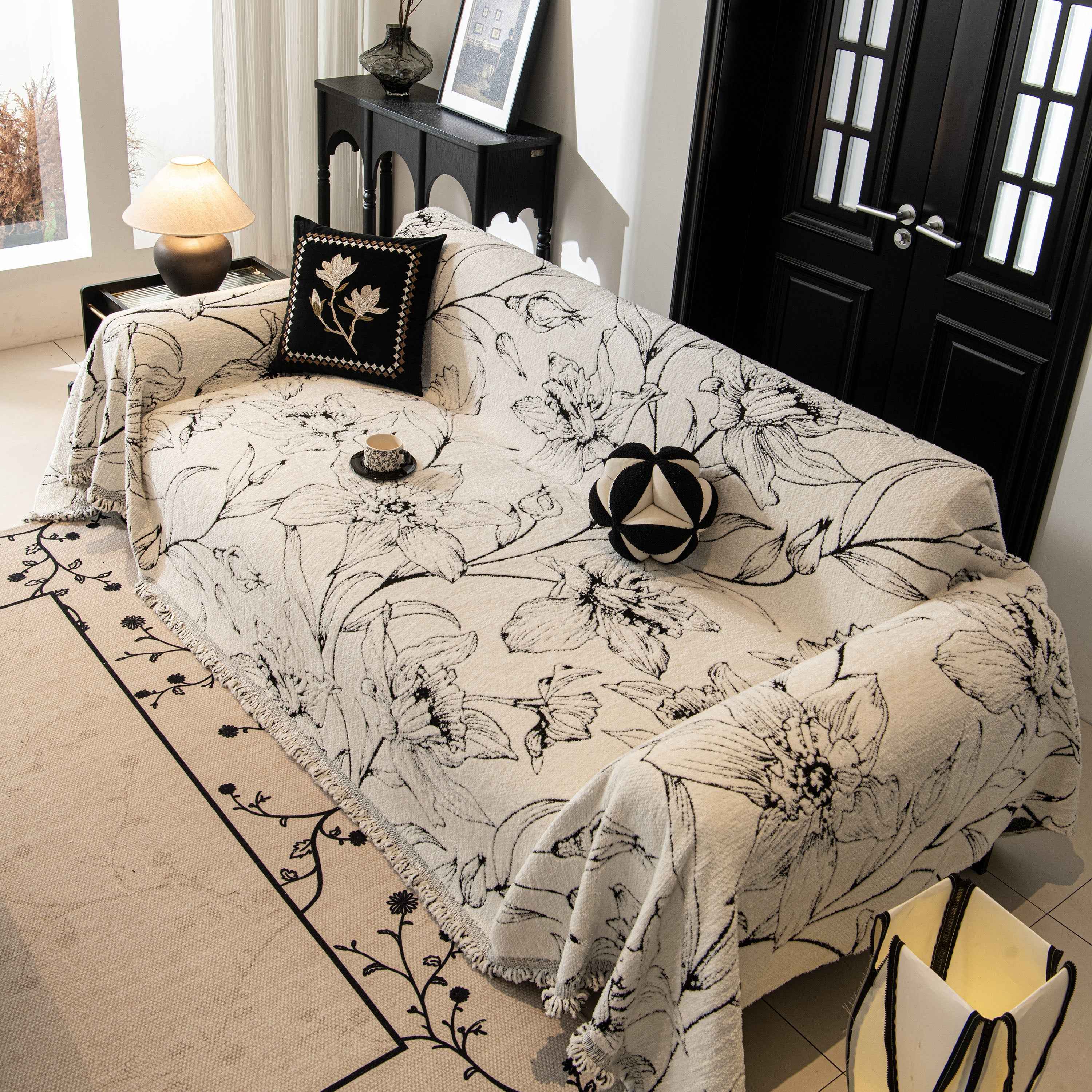 Large Floral Sofa Cover Throw Blanket, Plush Jacquard Non-Shedding Couch Cover for Pets