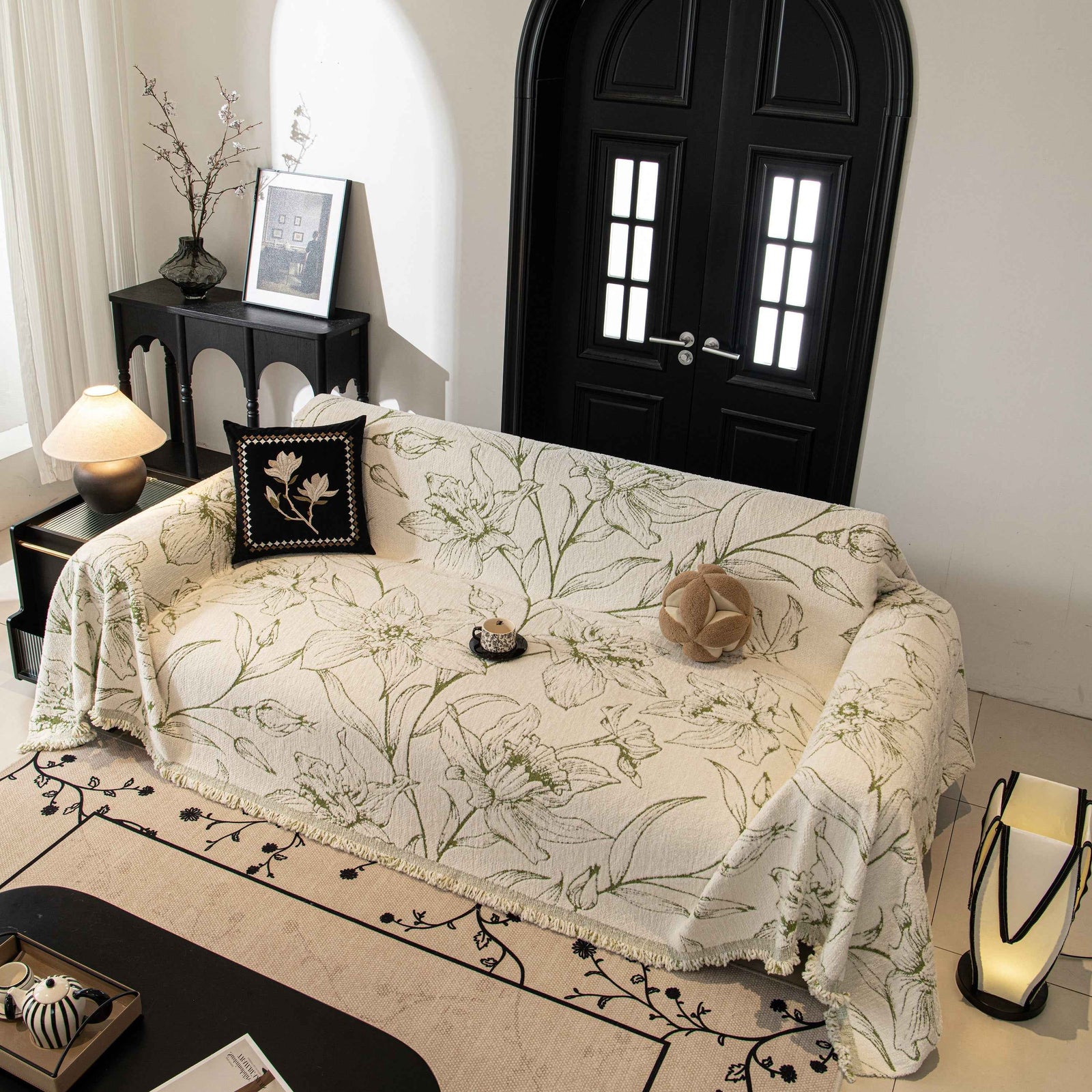 Large Floral Sofa Cover Throw Blanket, Plush Jacquard Non-Shedding Couch Cover for Pets