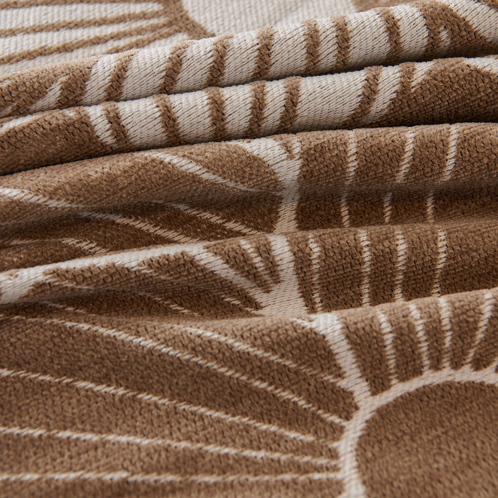 Chenille Jacquard Sofa Throw Cover with Tassels, All-Season Furniture Protector for Home and Office