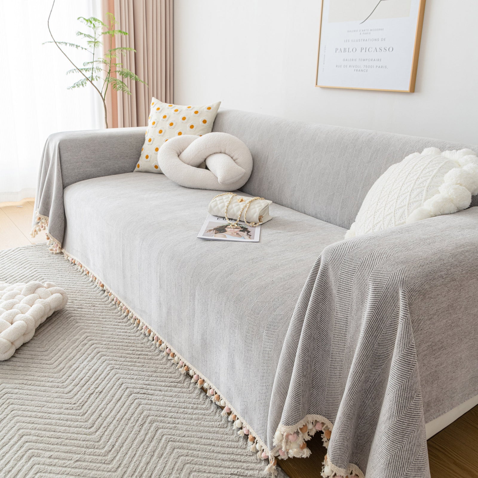Boho Herringbone Sofa Throw Blanket with Pom Pom Tassels Stylish Furniture Slipcover