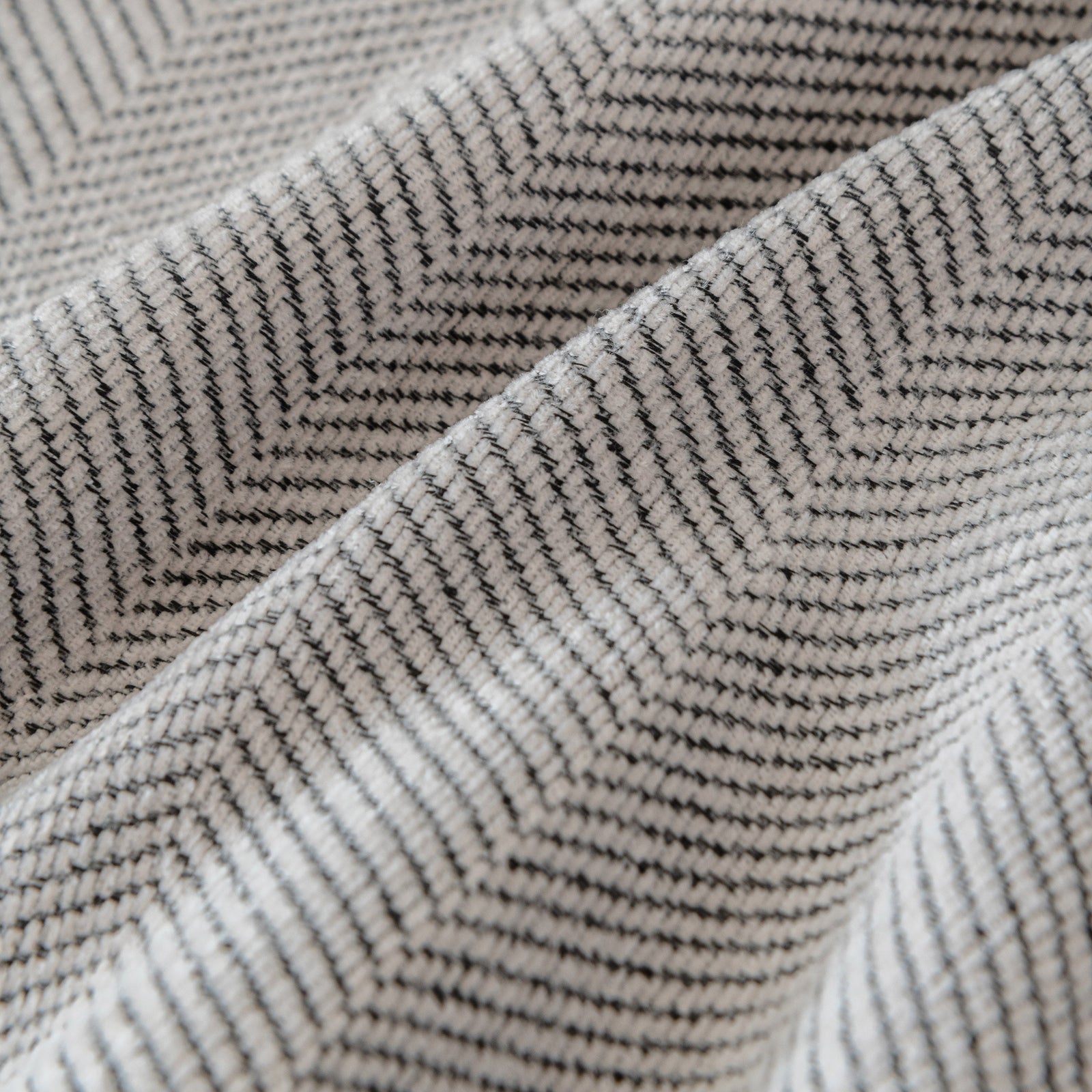 Boho Herringbone Sofa Throw Blanket with Pom Pom Tassels Stylish Furniture Slipcover