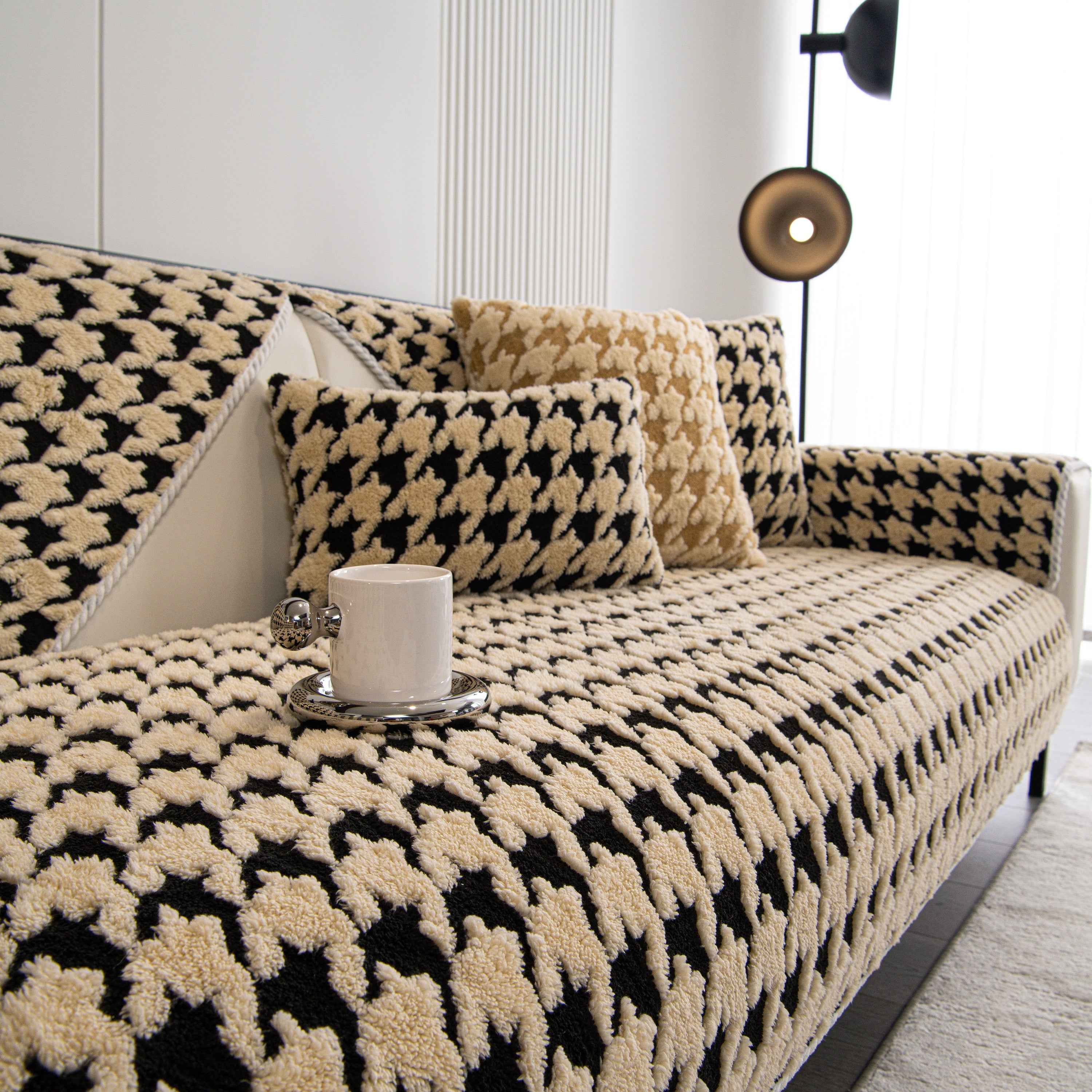 Winter Thickened Sherpa Fleece Houndstooth Sofa Cushion, Non-slip Sofa Cover with Plush