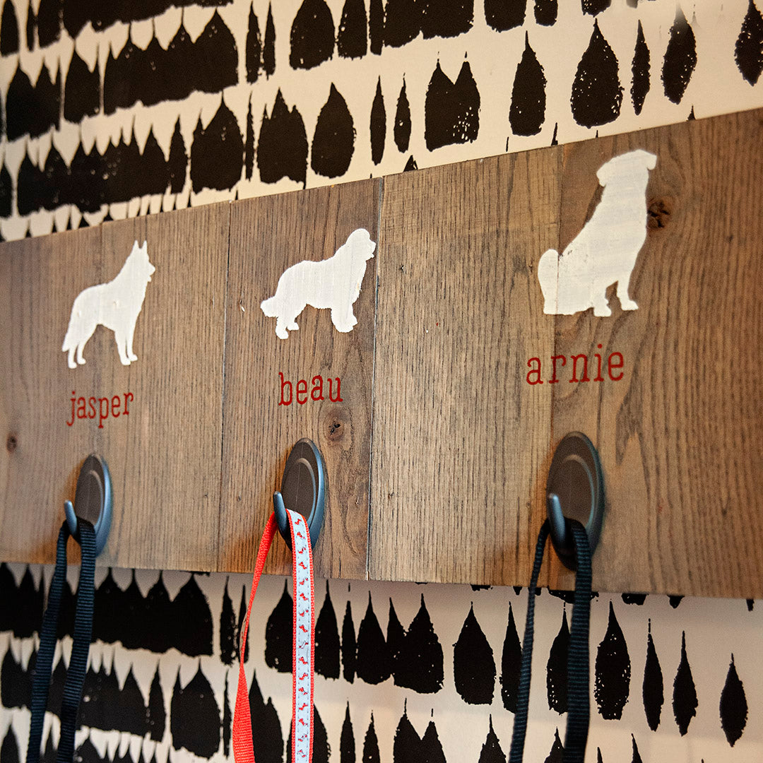 Dogs - Mesh Stencil 18x12