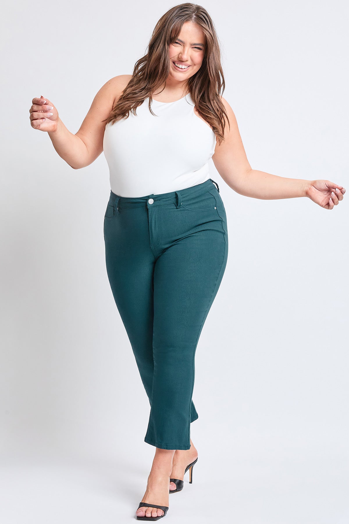 Women's Plus Hyperstretch Cropped Kick Flare Pants