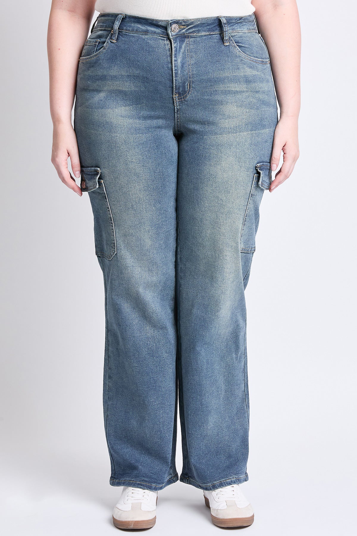 Women's Plus High Rise Wide Leg Skater Cargo Jeans