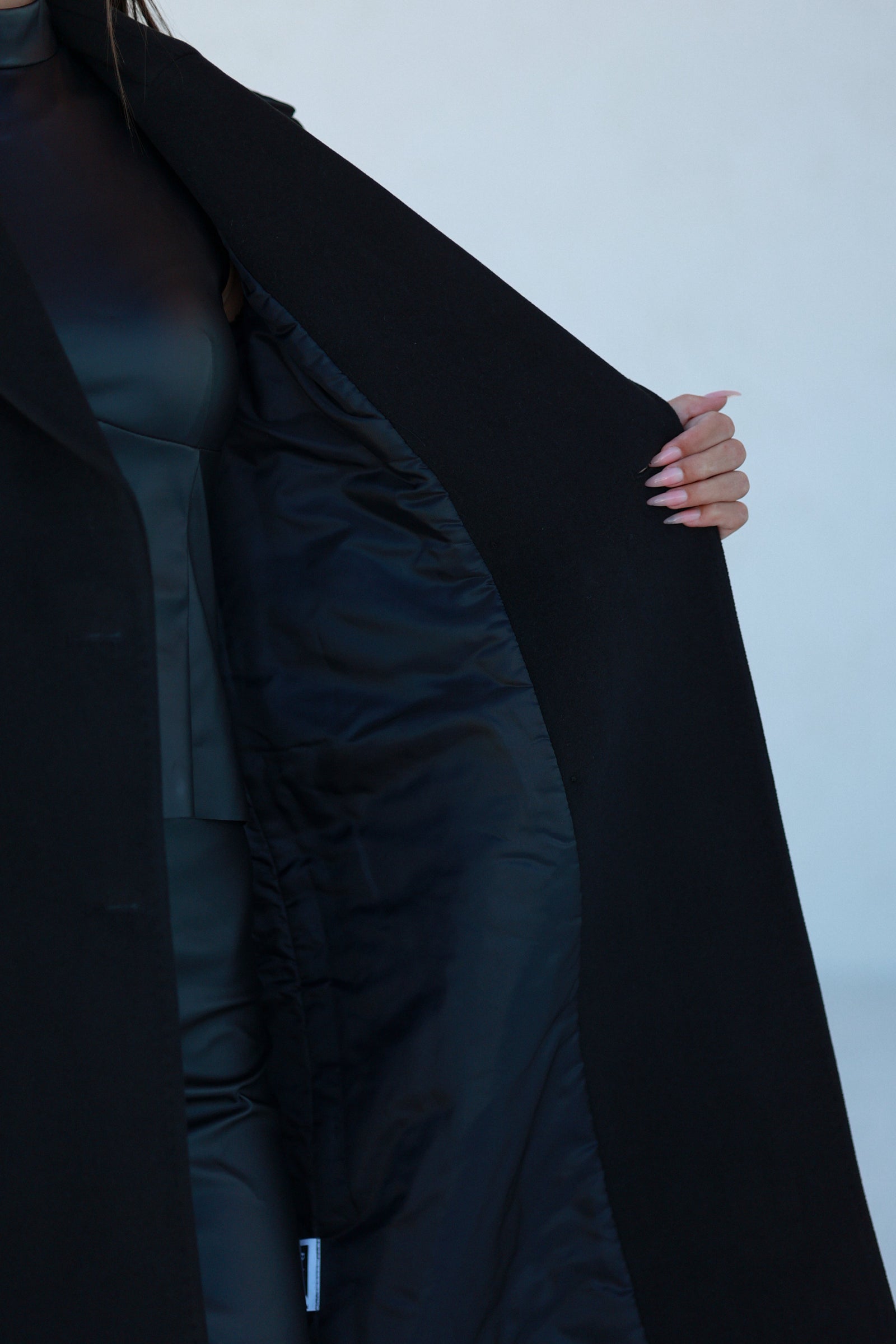 Alaska Classic Cashmere Blend Overcoat in Black