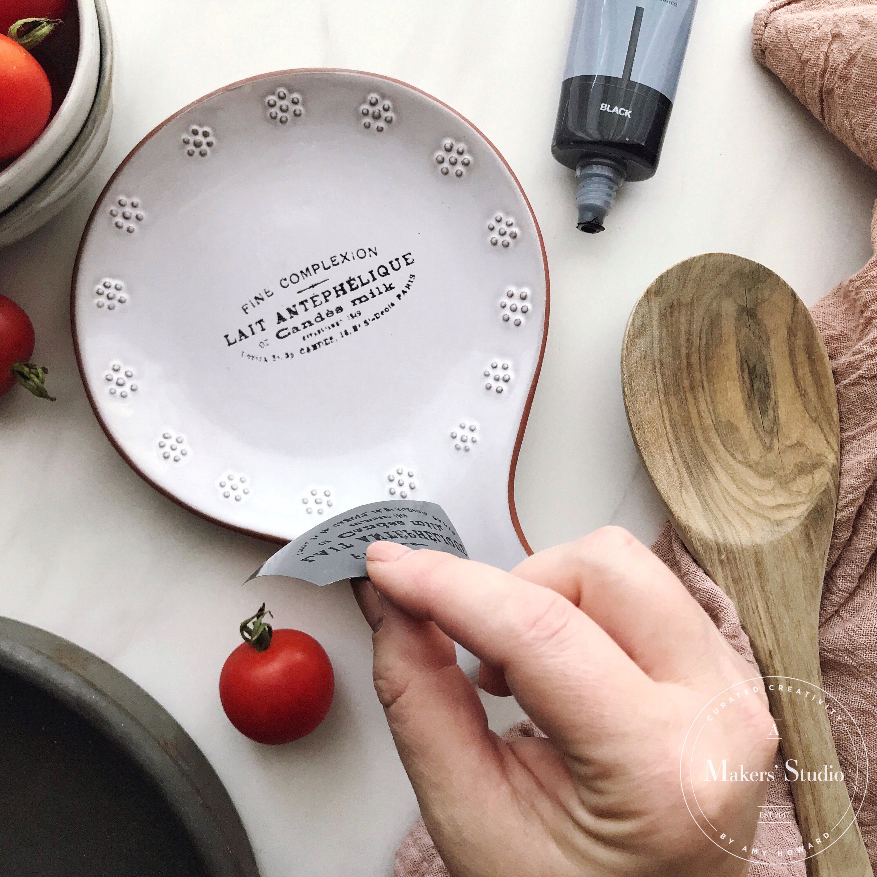 Frames and Phrases - Mesh Stencil 8.5x11