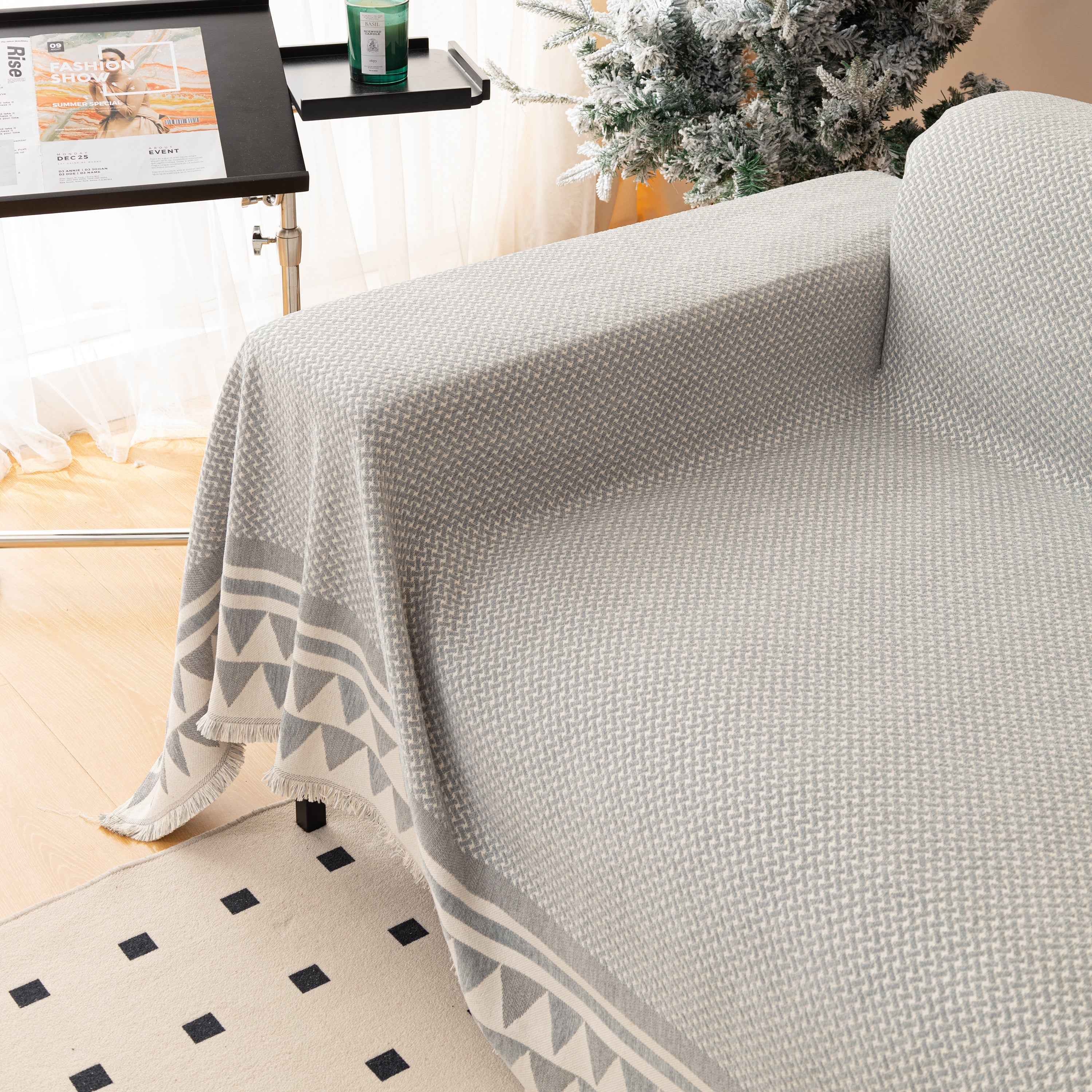 Chenille Jacquard Sofa Throw Blanket Cover Soft Polyester Weave Couch Throw Cover for Pets Dog Kids