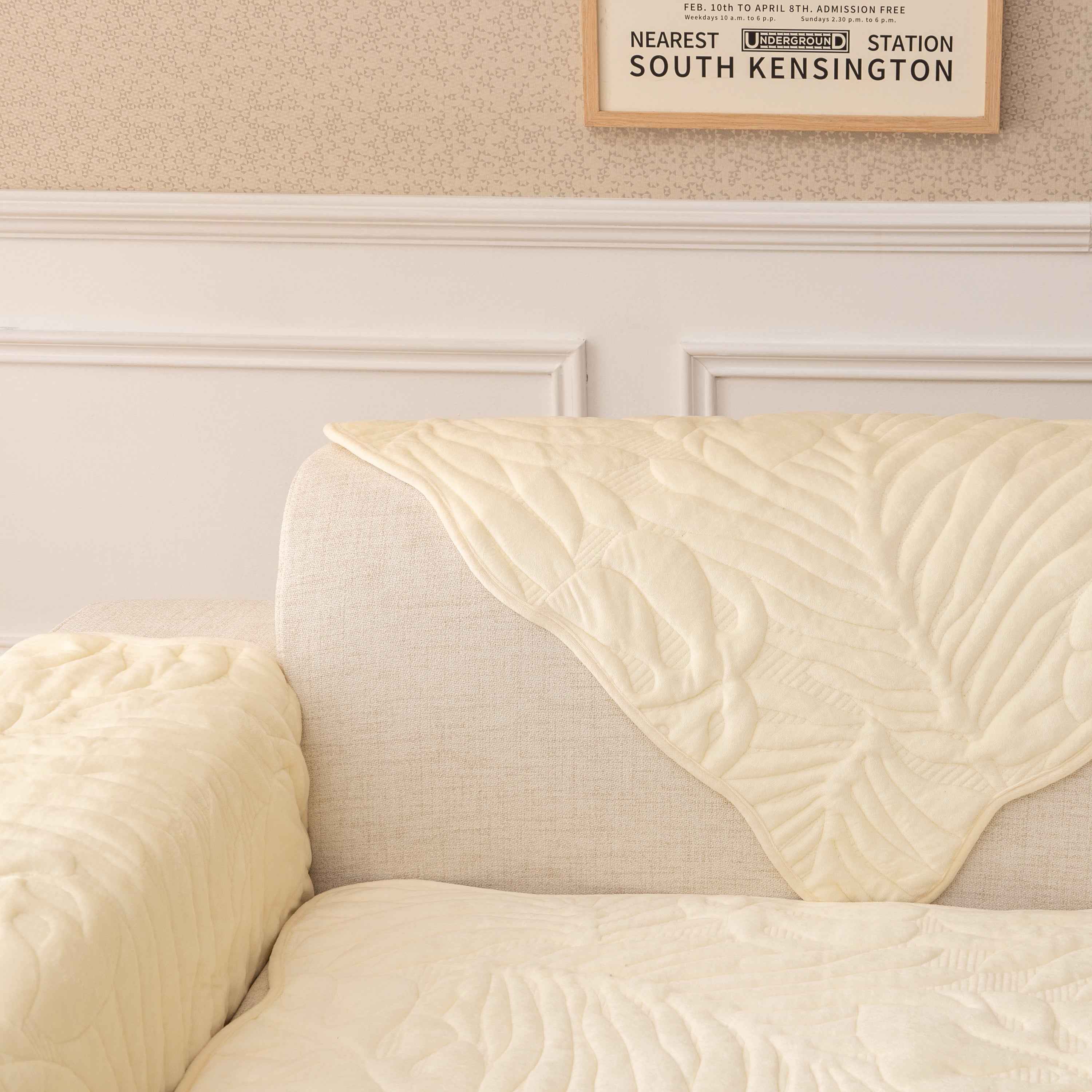 Soft Furry Velvet Plush Non-Slip Sofa Cover Quilted Palm Leaves Sectional Couch Cover for Kids and Pets