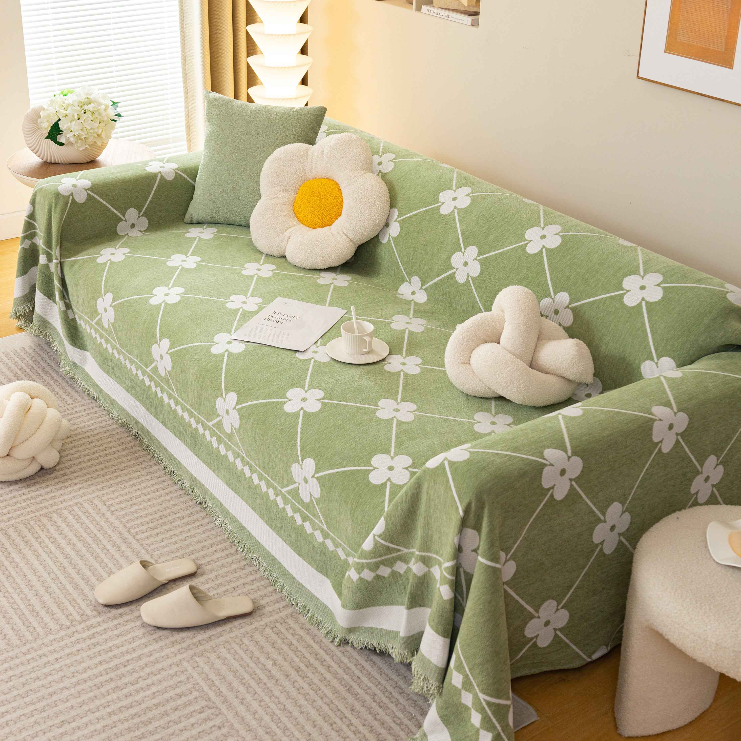 Comfy Four-Leaf Clover Hope Faith Love Luck Blanket for Couch, Chenille Scratch Proof Sofa Blanket Covers