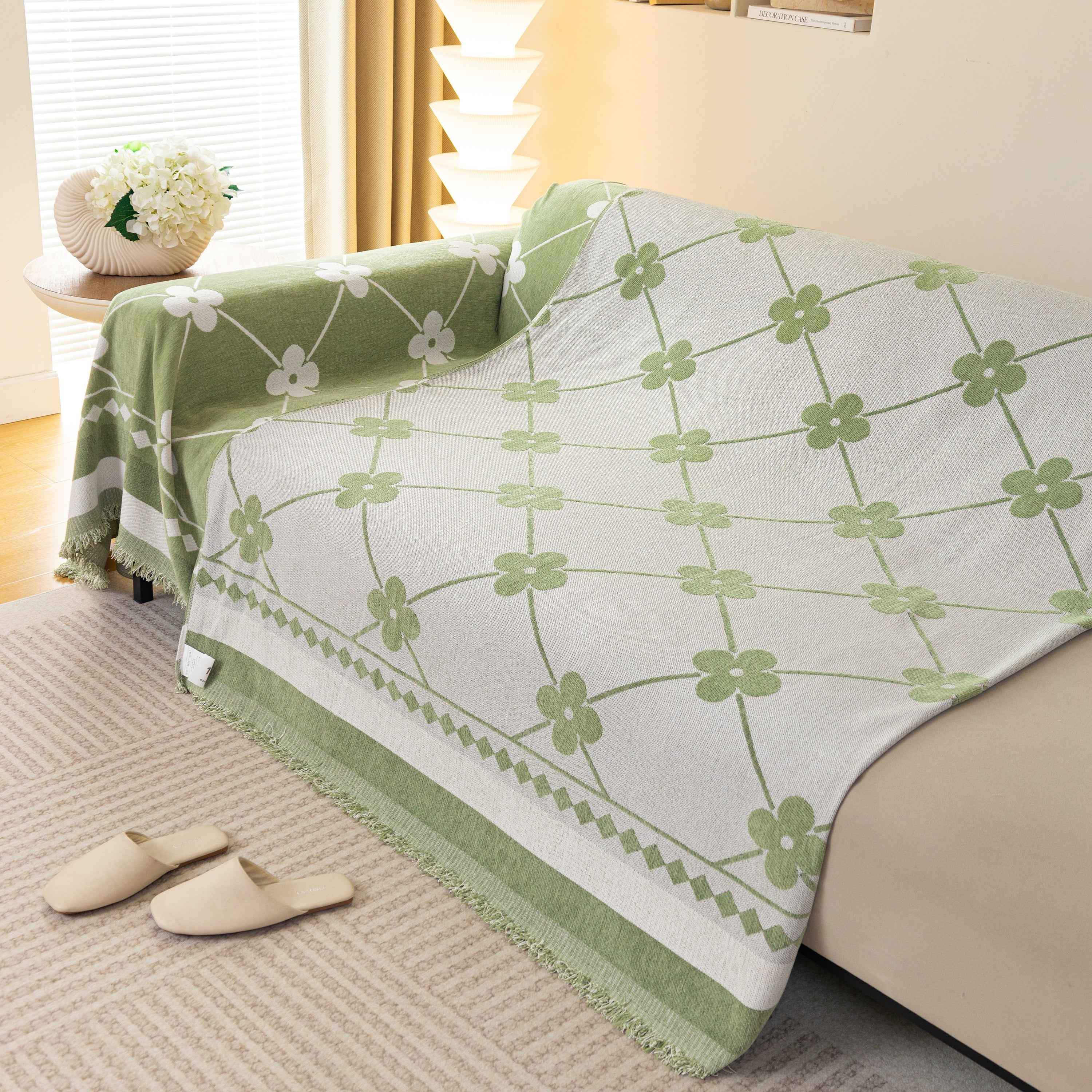 Comfy Four-Leaf Clover Hope Faith Love Luck Blanket for Couch, Chenille Scratch Proof Sofa Blanket Covers