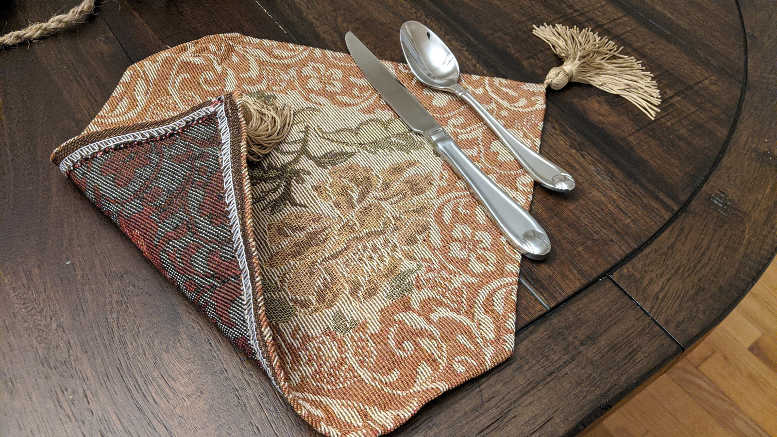 DaDa Bedding Set of 4-Pieces Nature Garden Floral Roses Tapestry Table Dining Cloth Runner Set - 13