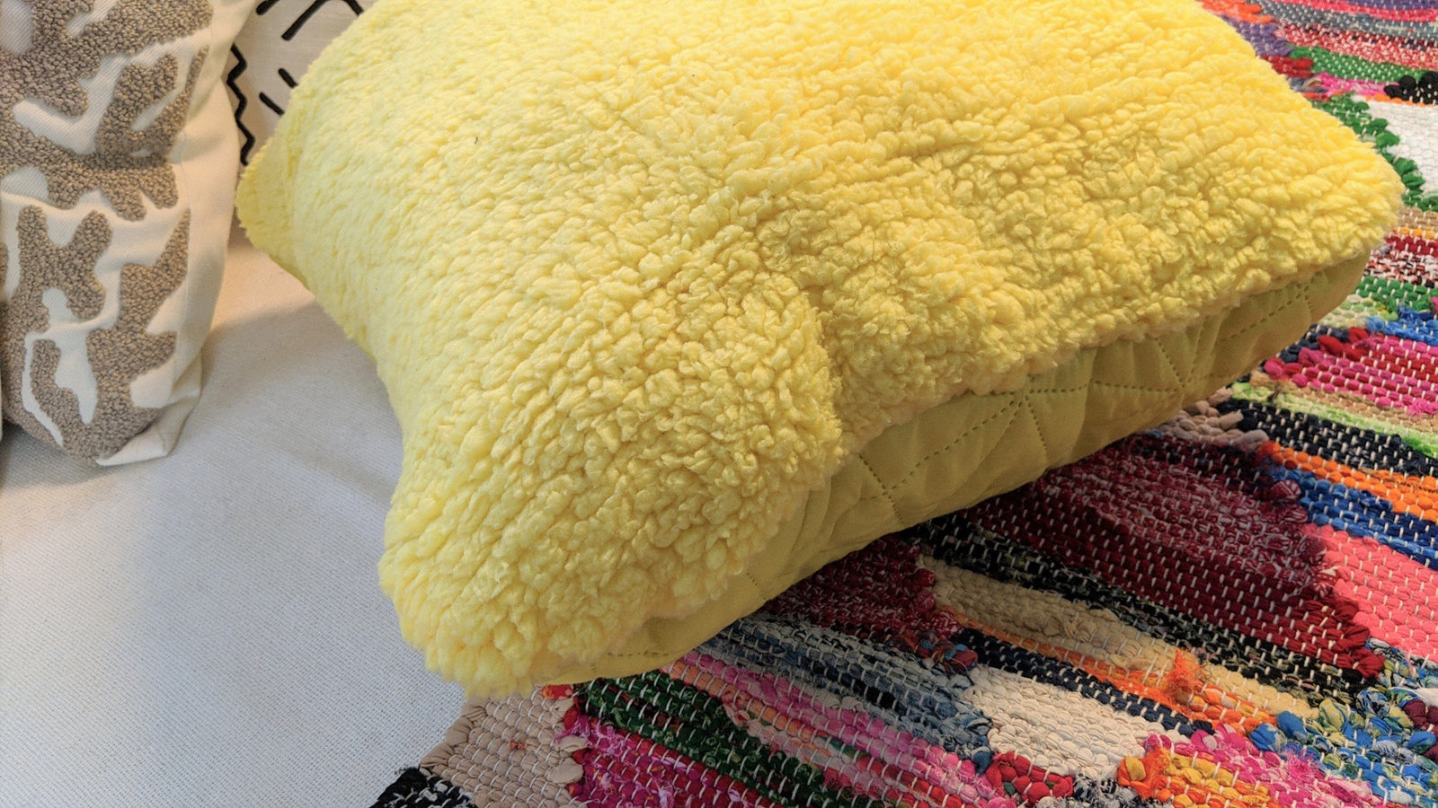 DaDa Bedding Hand-Made Tuscan Sun Yellow Sherpa Backside Quilted Throw Pillow - 18