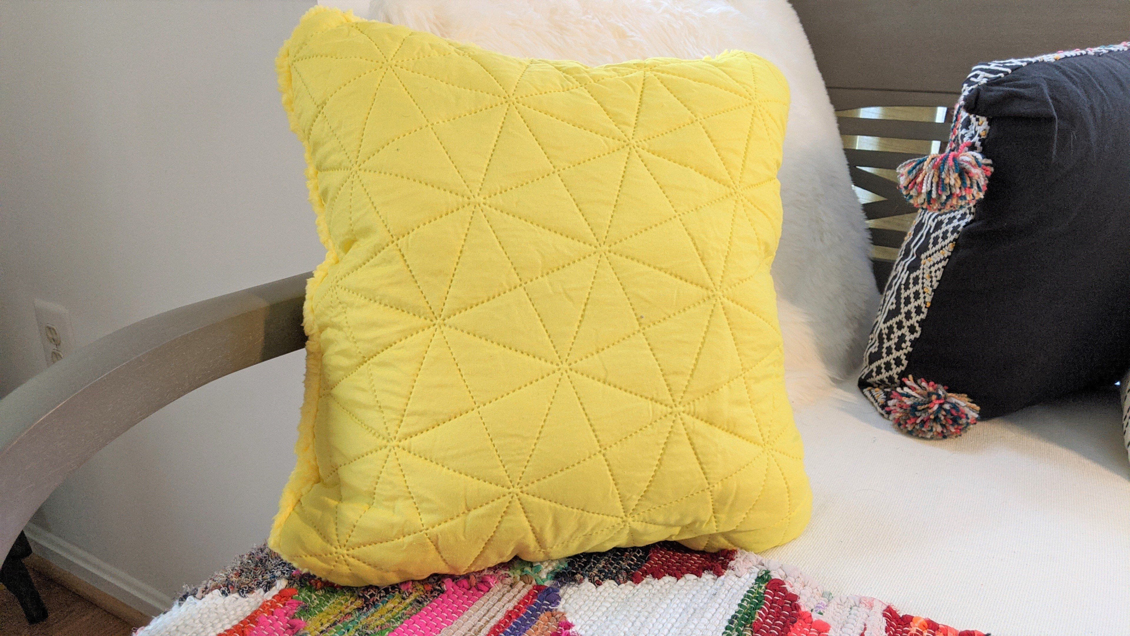 DaDa Bedding Hand-Made Tuscan Sun Yellow Sherpa Backside Quilted Throw Pillow - 18" x 18"