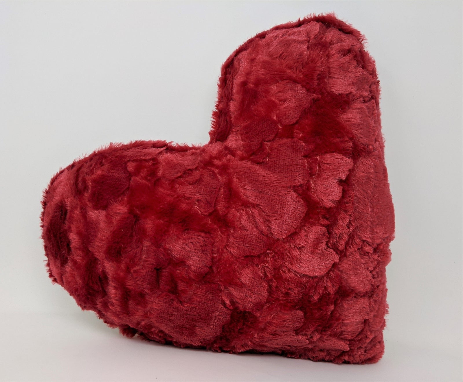 DaDa Bedding Luxury Romantic Valentine Heart Shaped Red Throw Pillow - 16” x 14”