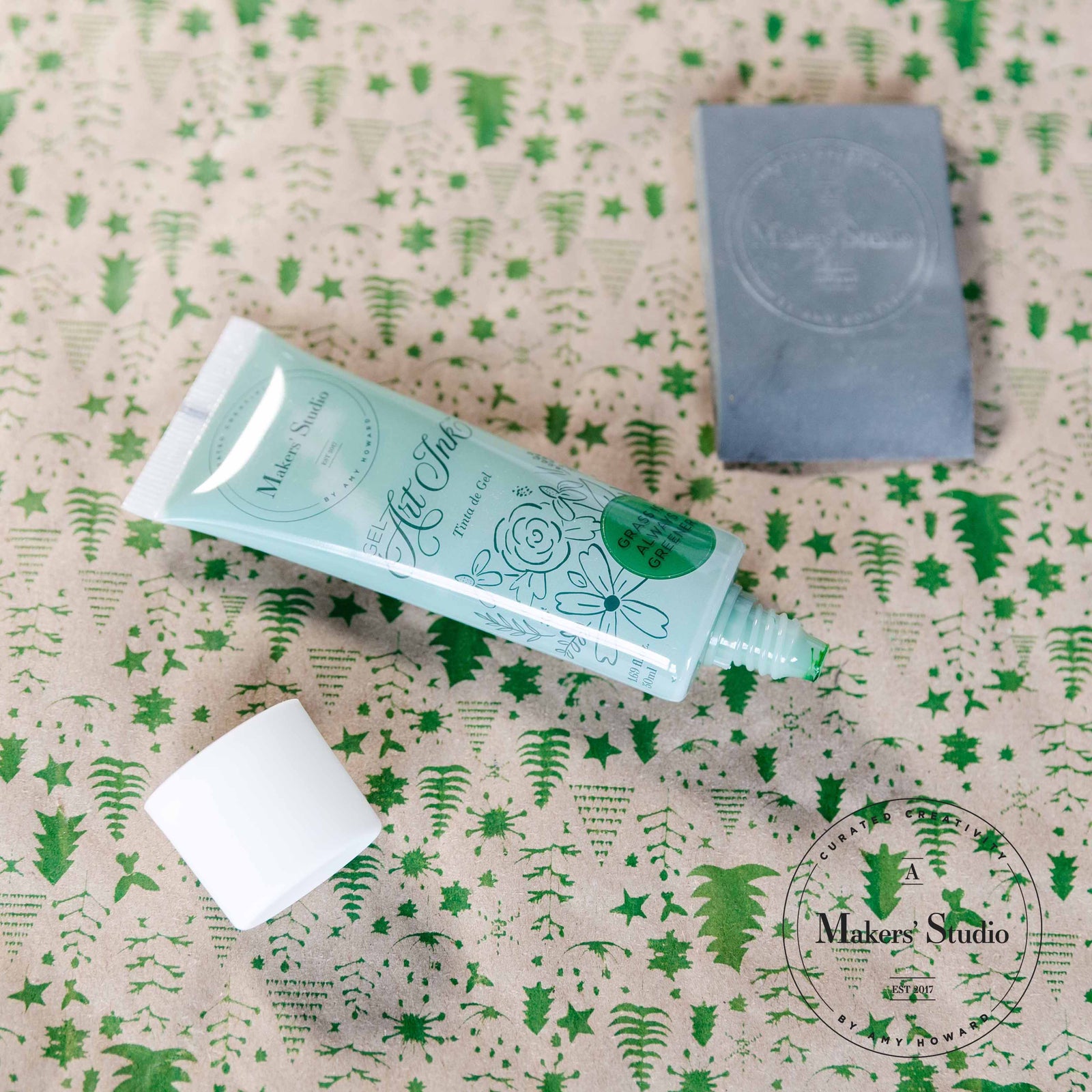 I See Christmas - Mesh Stencil 12x18