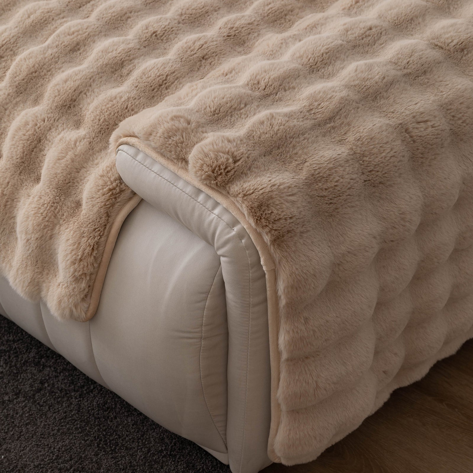 Thick Sofa Cushion Solid Color Faux Fur Fluffy Sofa Cushion Non-Slip Couch Covers
