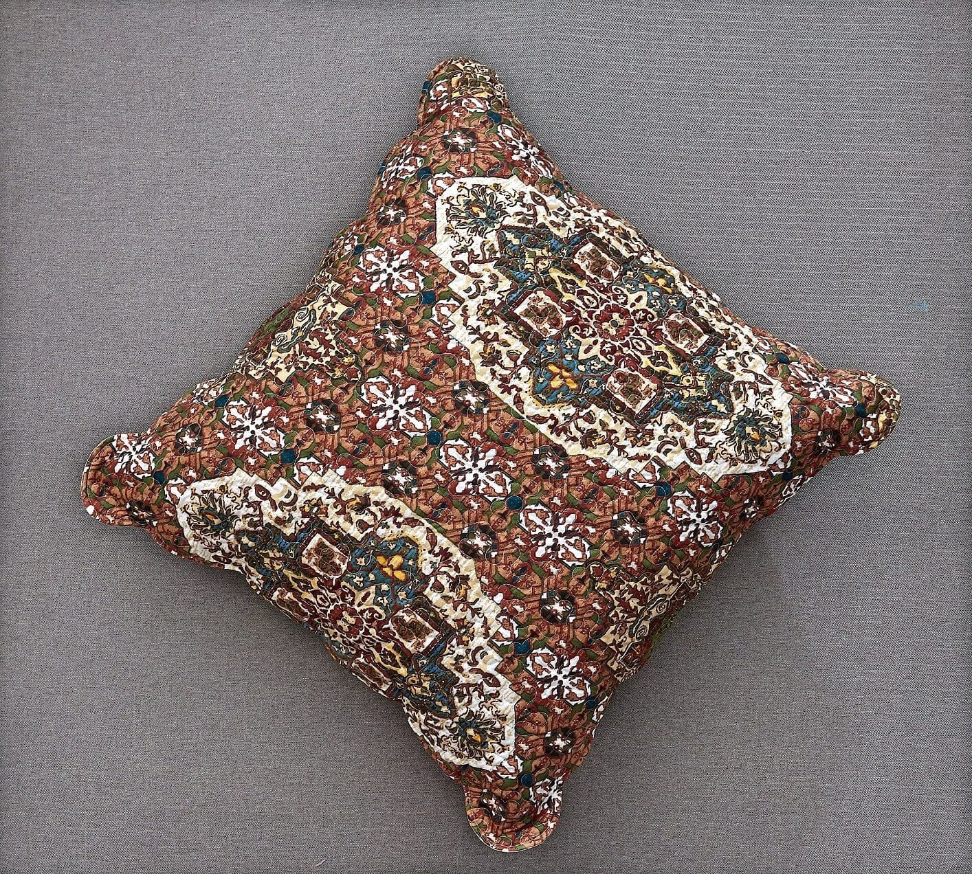 DaDa Bedding Rustic Earthy Cross Motif Folk Style Scalloped Euro Pillow Sham Cover, 26