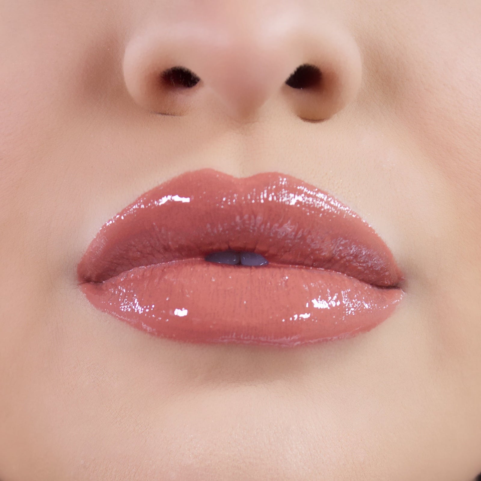 Iconic Gloss - Kissable