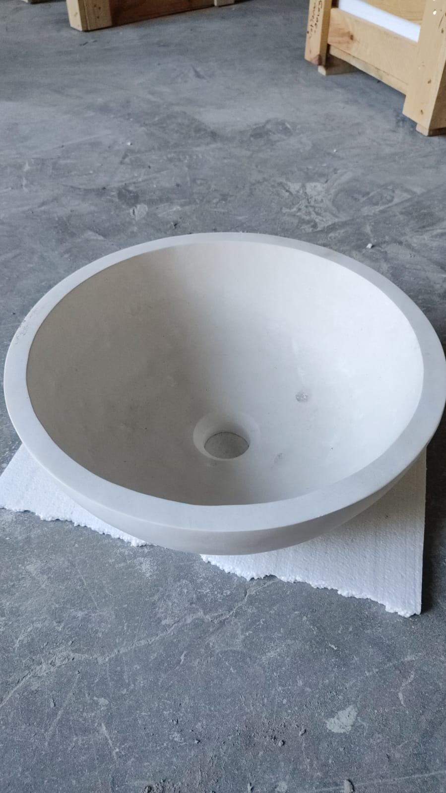 Natural Stone Classic Limestone Vessel Sink (D)15