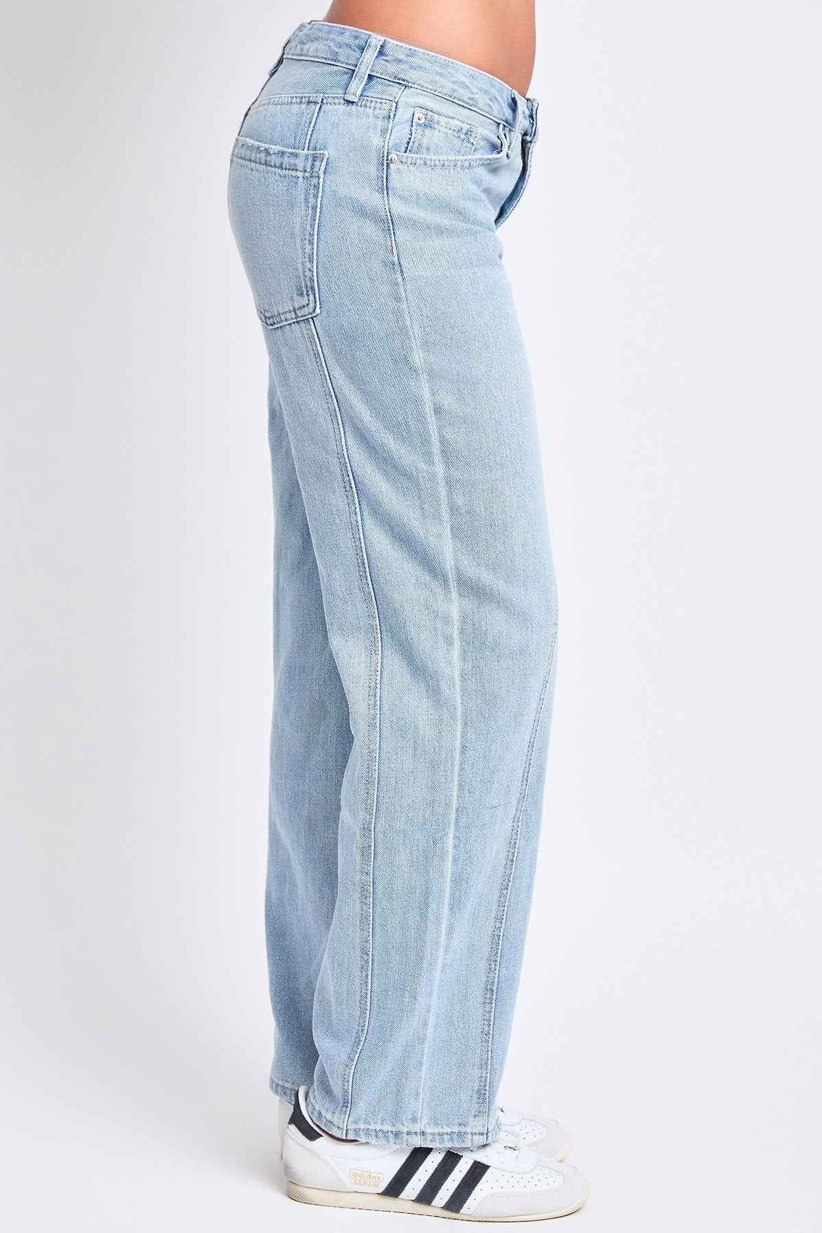 Women's Mid Rise Relaxed Rigid Straight  Jeans