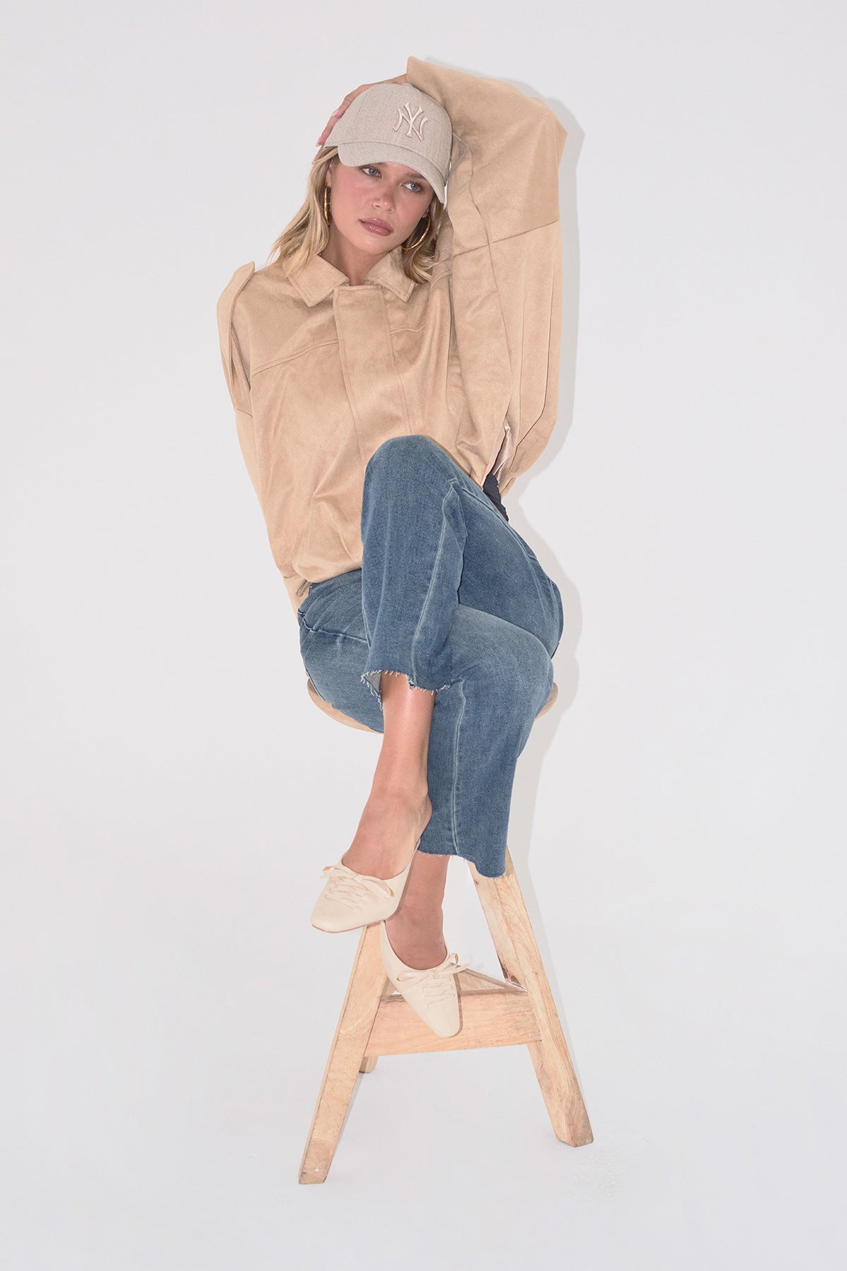 Women's Cropped Straight Jeans