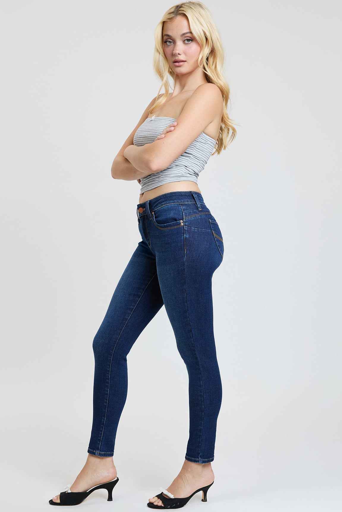 Women's Luxe Mid Rise WannaBettaButt Skinny Jeans